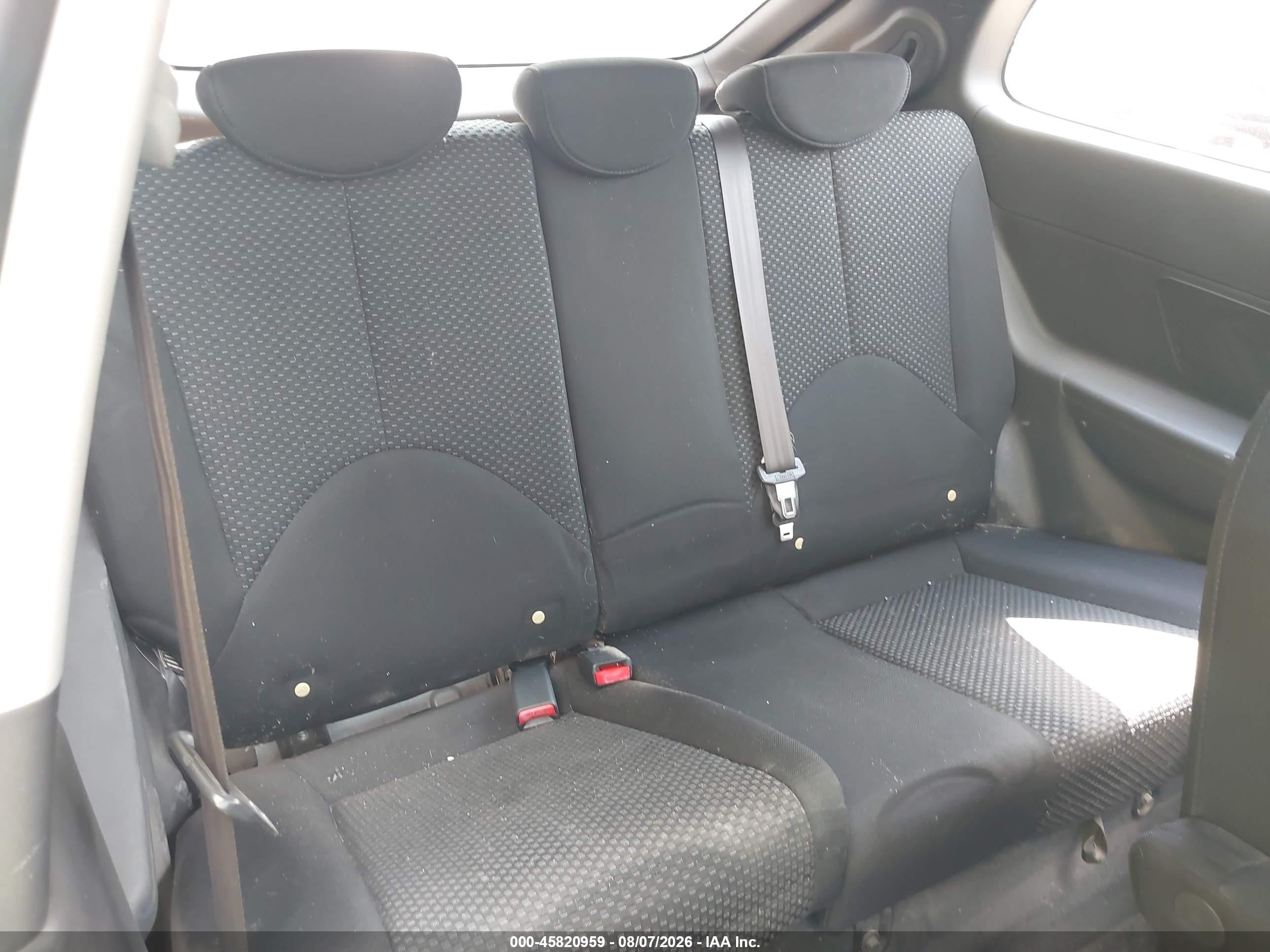 2008 Hyundai Accent Gs Silver vin: KMHCM36C58U063163