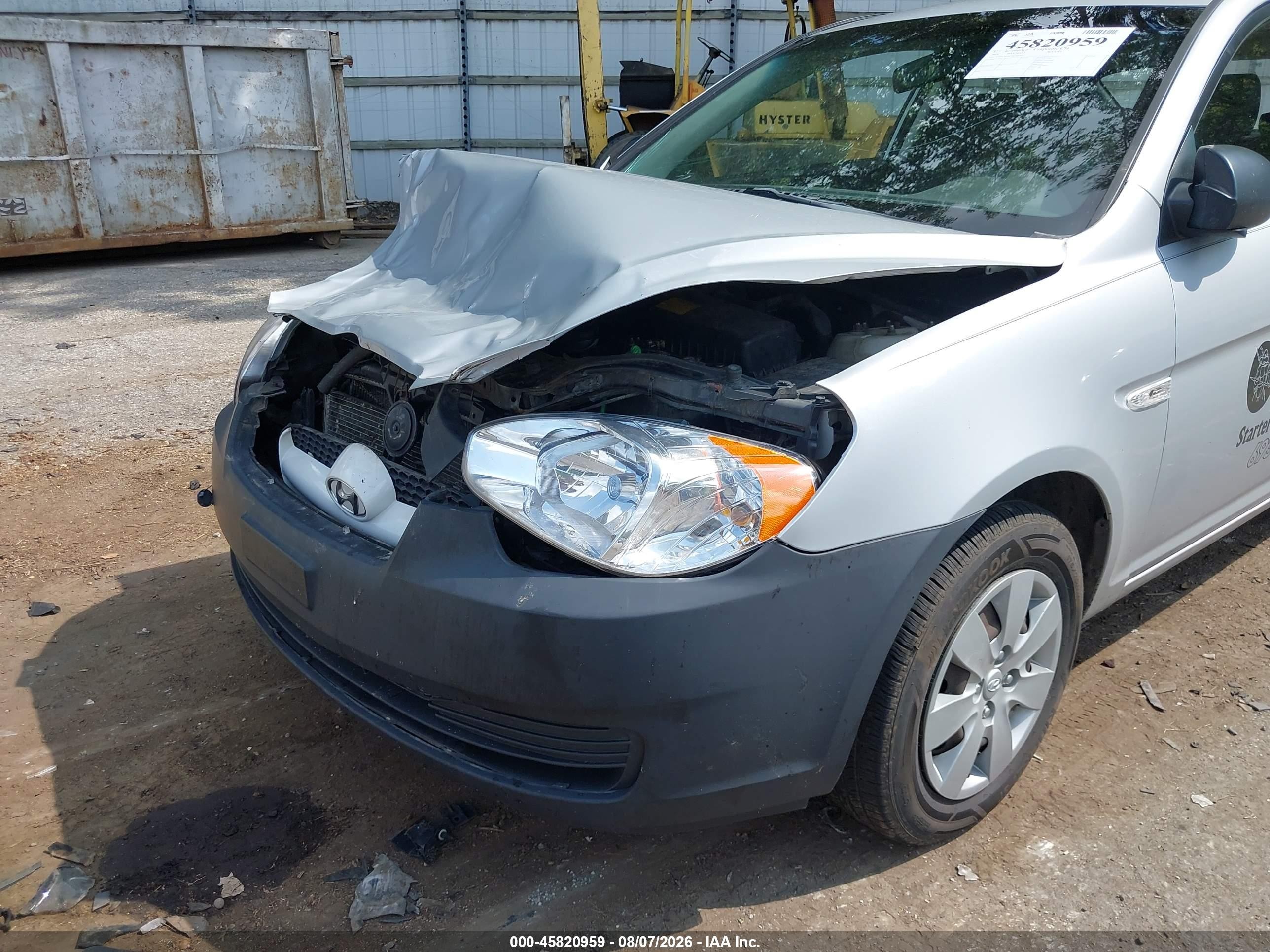 2008 Hyundai Accent Gs Silver vin: KMHCM36C58U063163