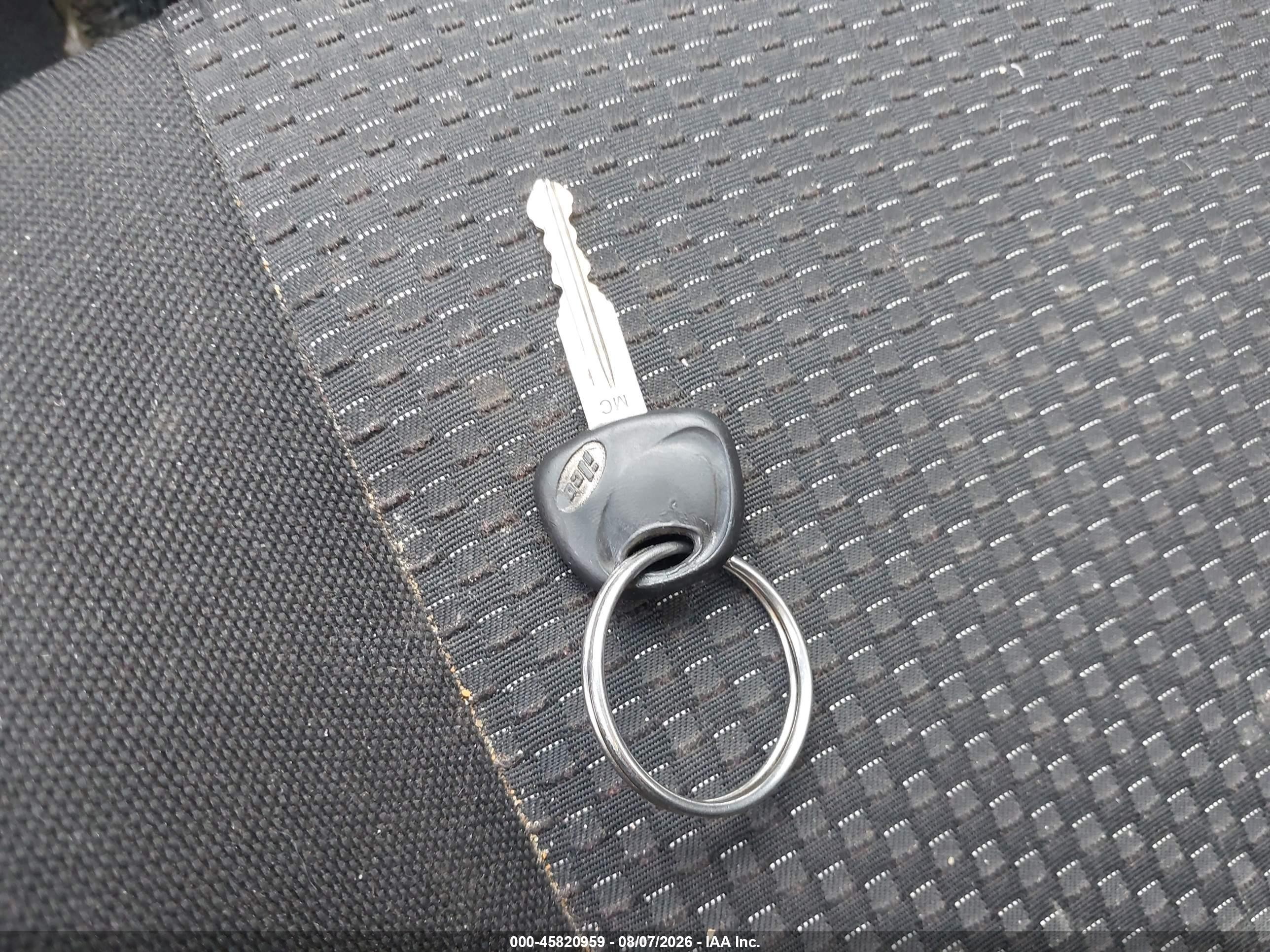 2008 Hyundai Accent Gs Silver vin: KMHCM36C58U063163