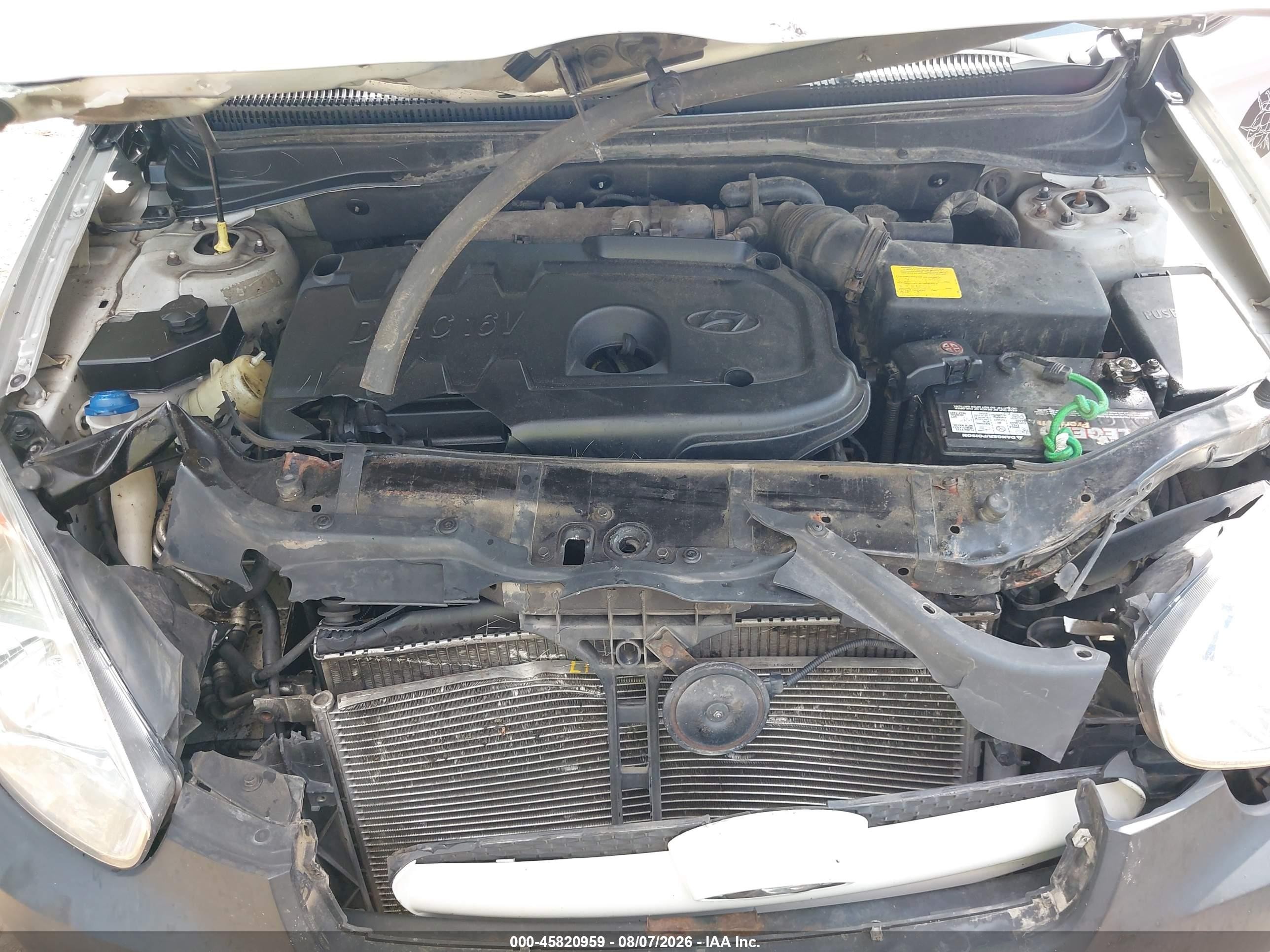 2008 Hyundai Accent Gs Silver vin: KMHCM36C58U063163