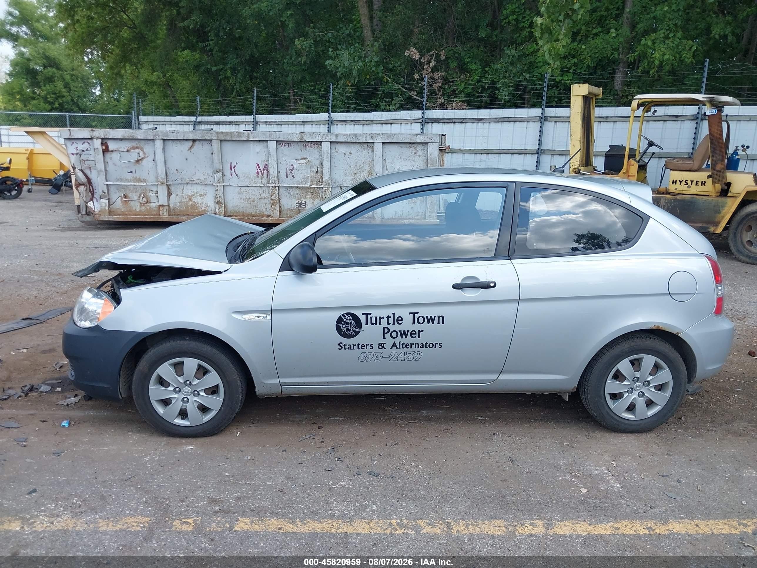 2008 Hyundai Accent Gs Silver vin: KMHCM36C58U063163