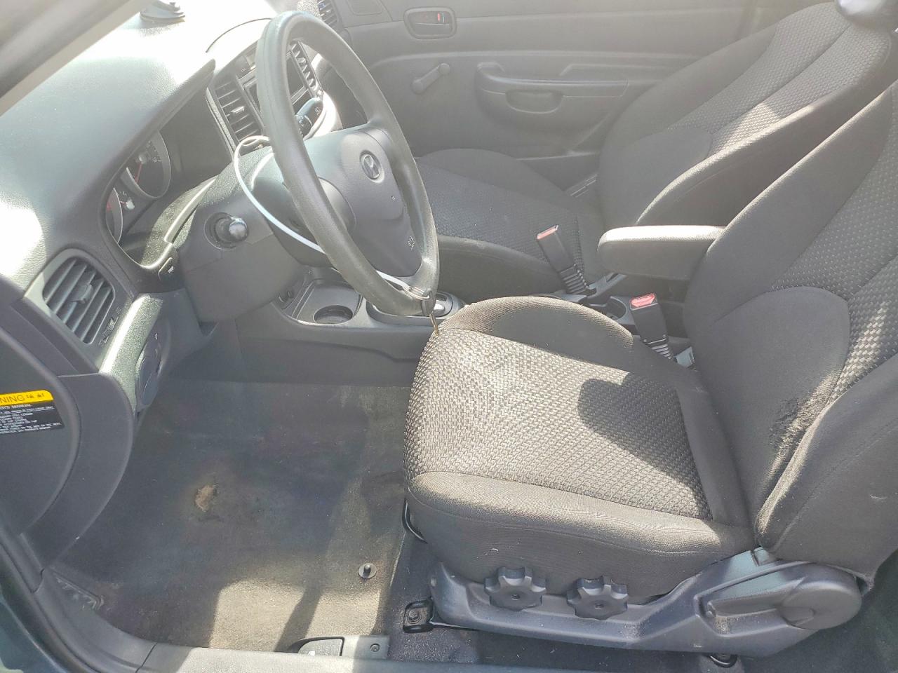 2008 Hyundai Accent Gs Charcoal vin: KMHCM36C58U095417