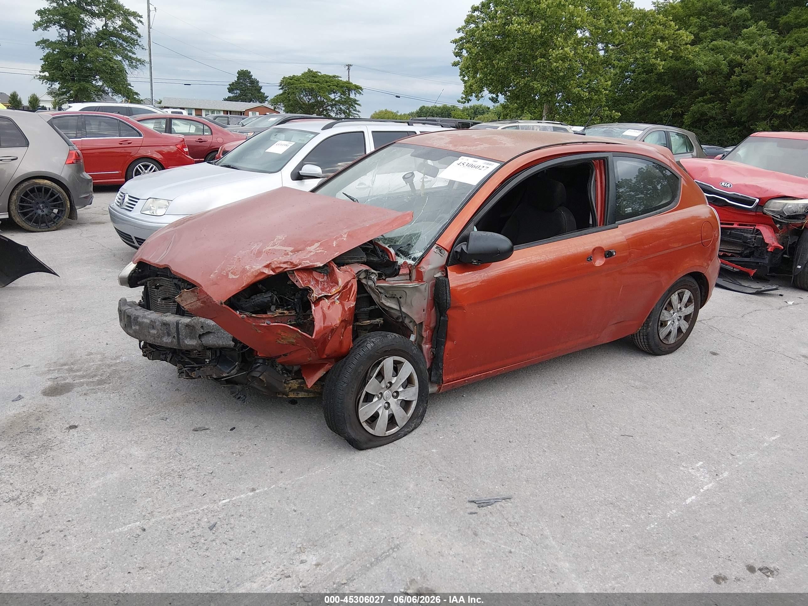 2009 Hyundai Accent Gs Orange vin: KMHCM36C59U106613