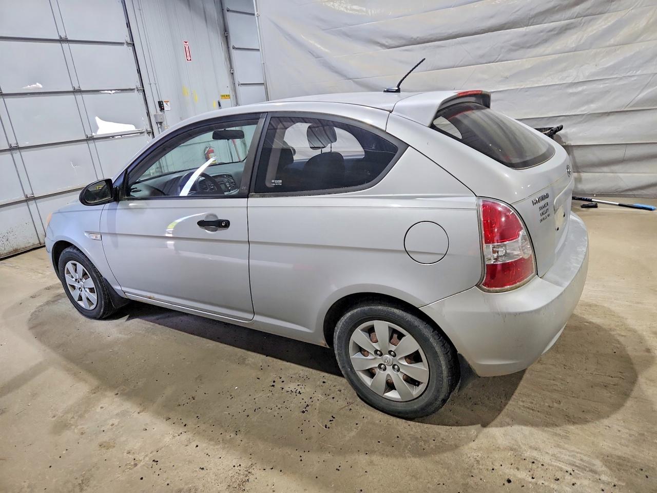 2009 Hyundai Accent Gs Gray vin: KMHCM36C59U113691