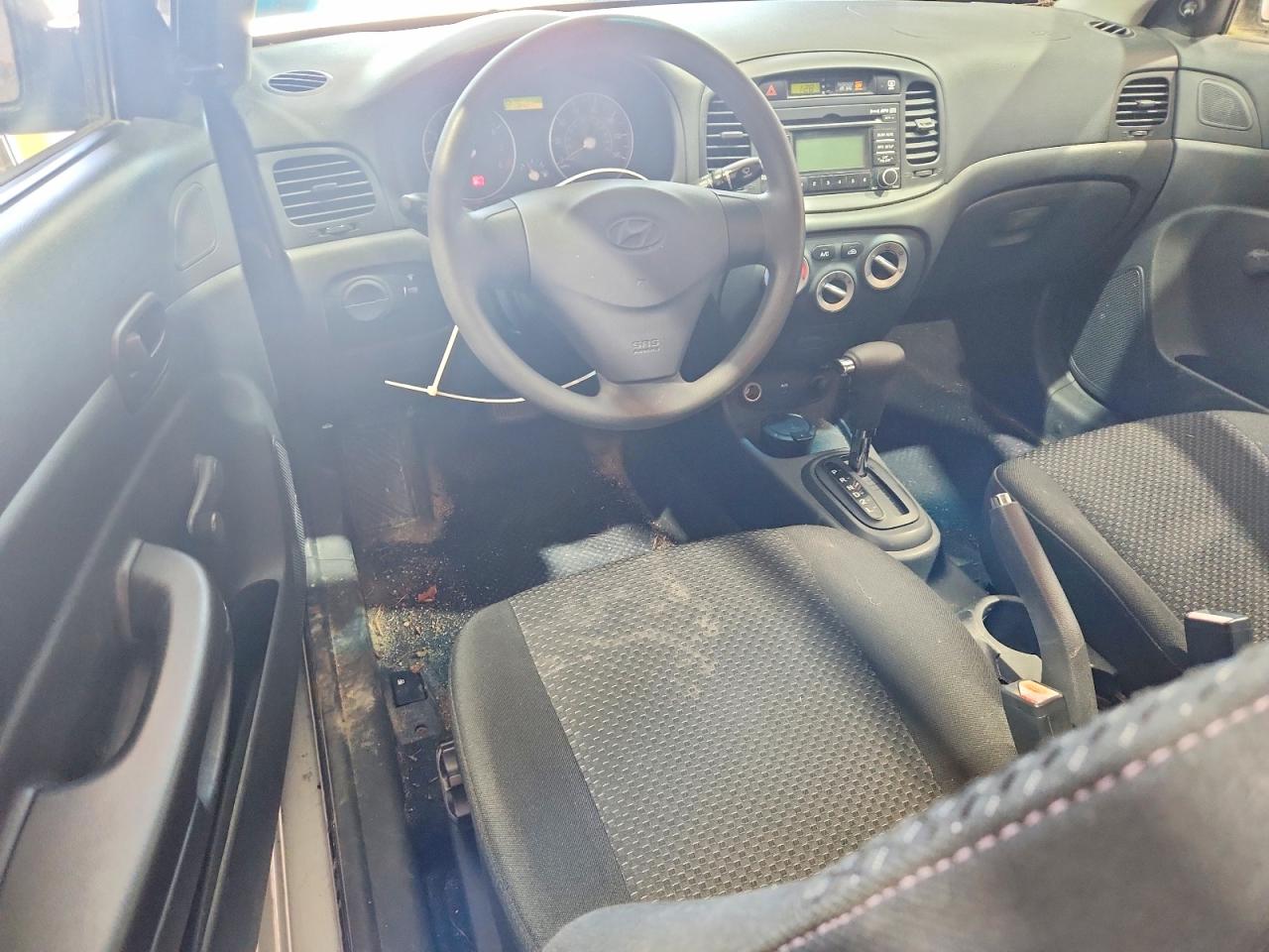 2009 Hyundai Accent Gs Gray vin: KMHCM36C59U113691