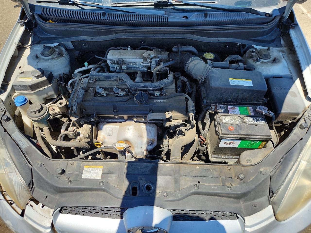2007 Hyundai Accent Gs Серебряный vin: KMHCM36C67U030302