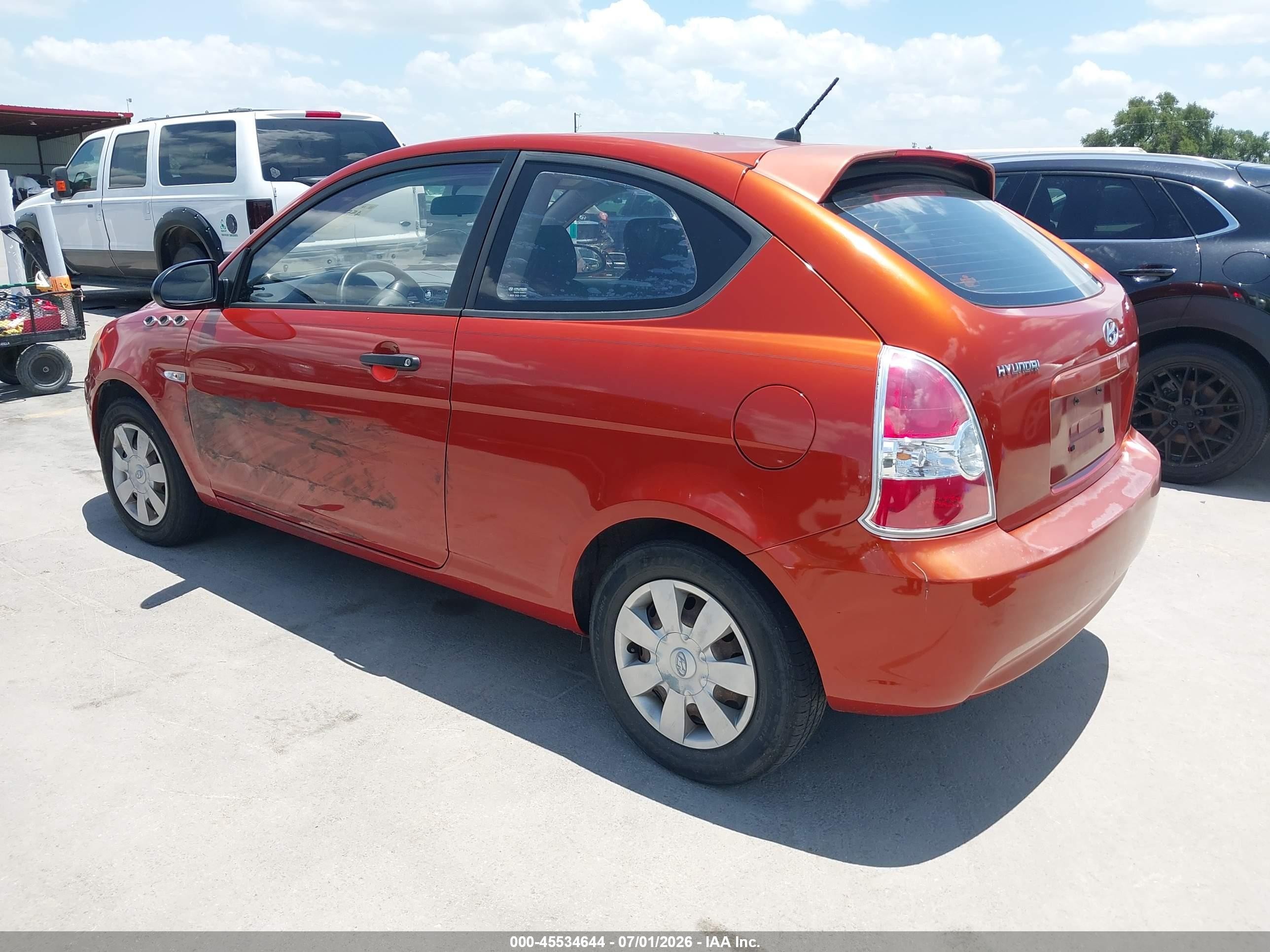 2007 Hyundai Accent Gs Orange vin: KMHCM36C67U030753