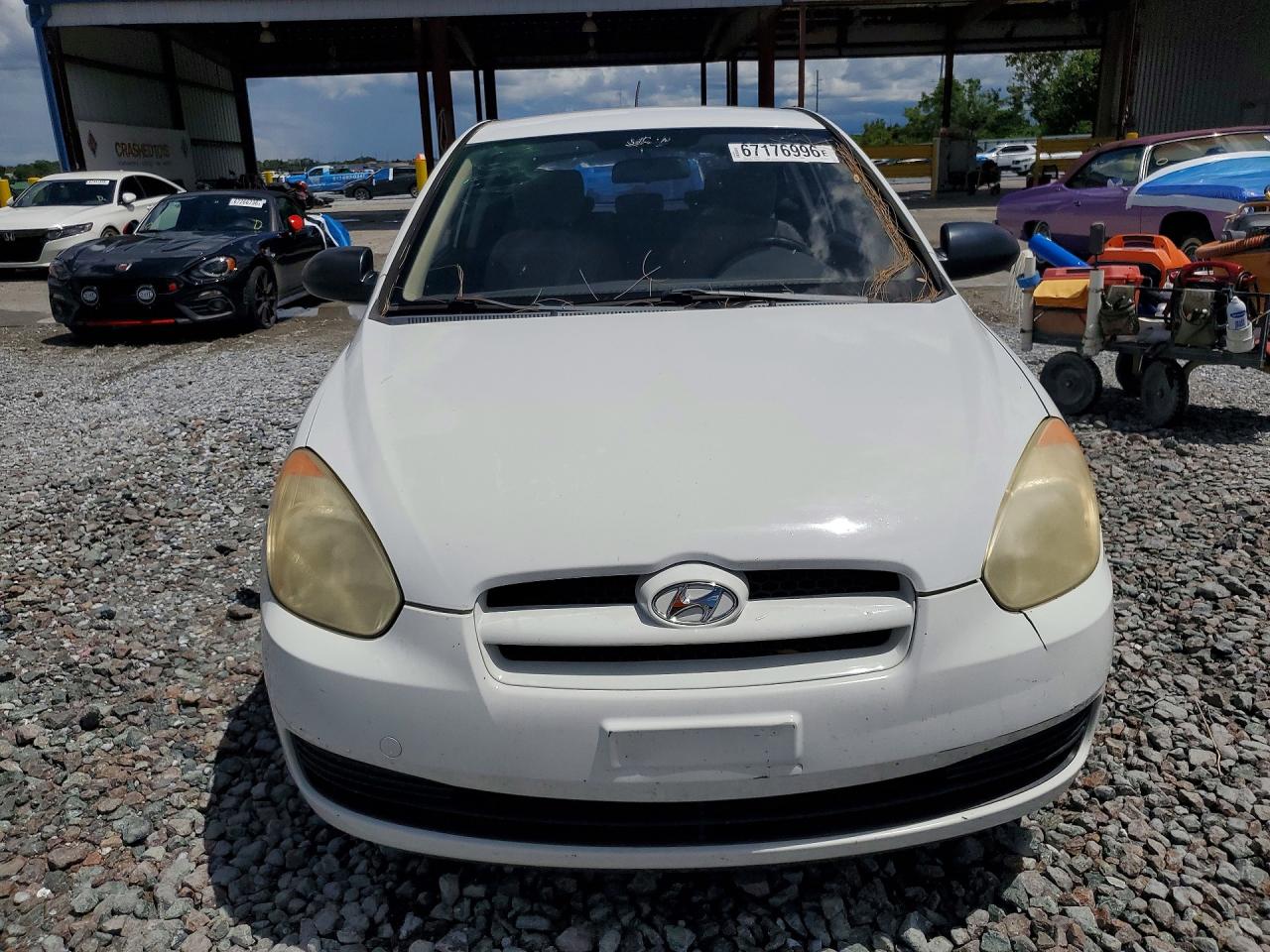 2008 Hyundai Accent Gs Белый vin: KMHCM36C68U083325
