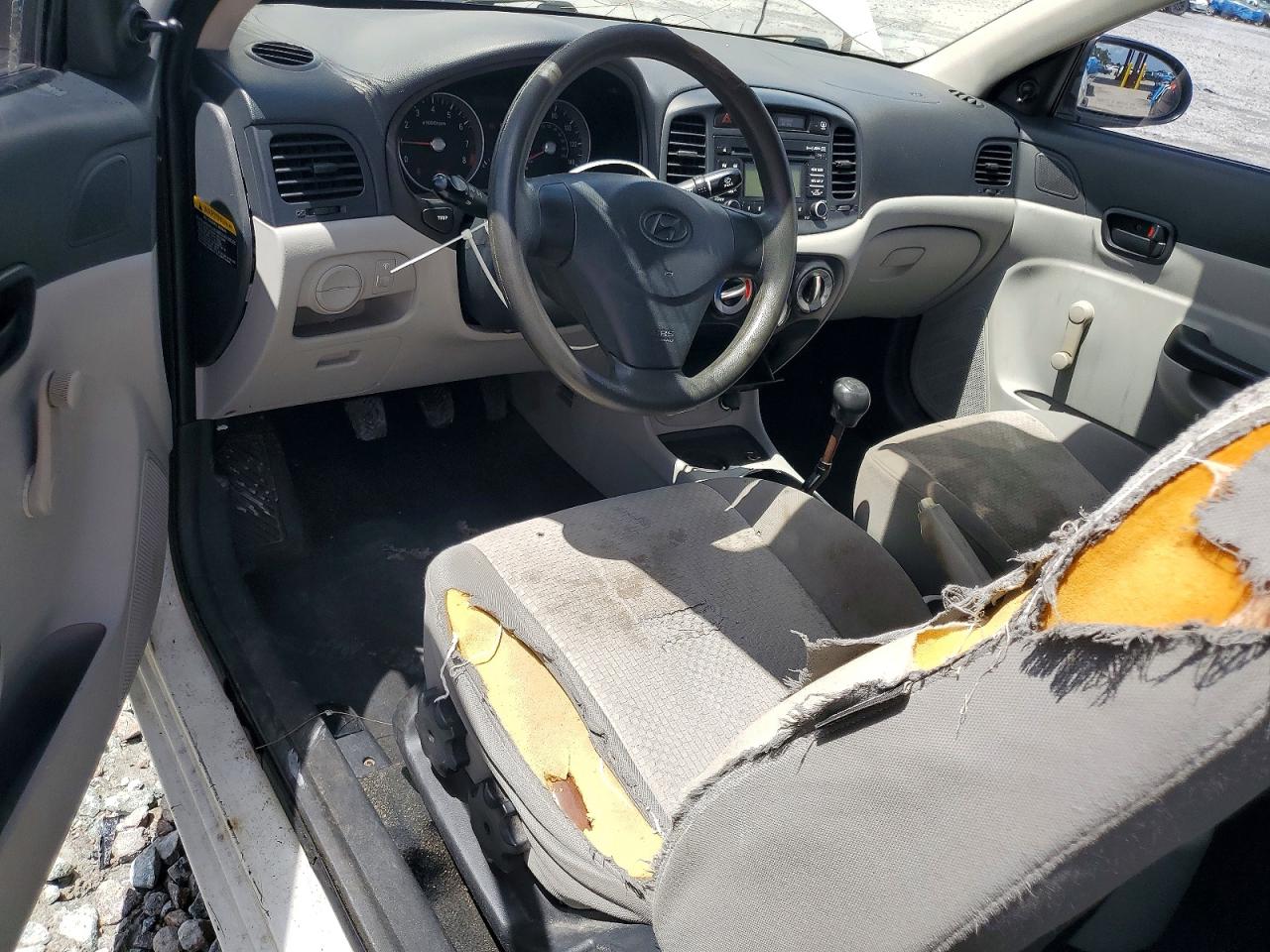 2008 Hyundai Accent Gs Белый vin: KMHCM36C68U083325