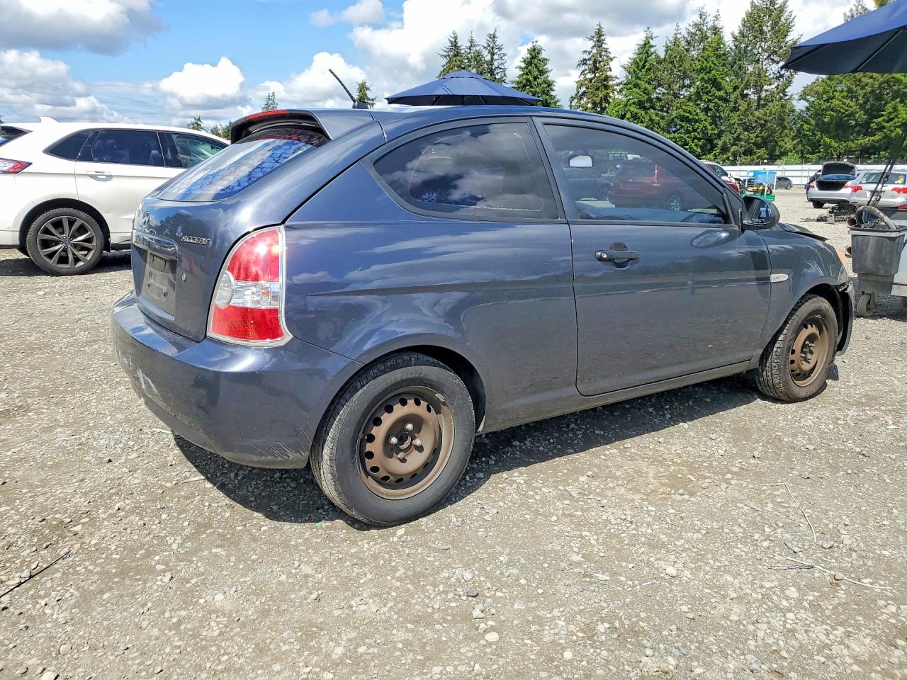 2008 Hyundai Accent Gs Серый vin: KMHCM36C68U097970