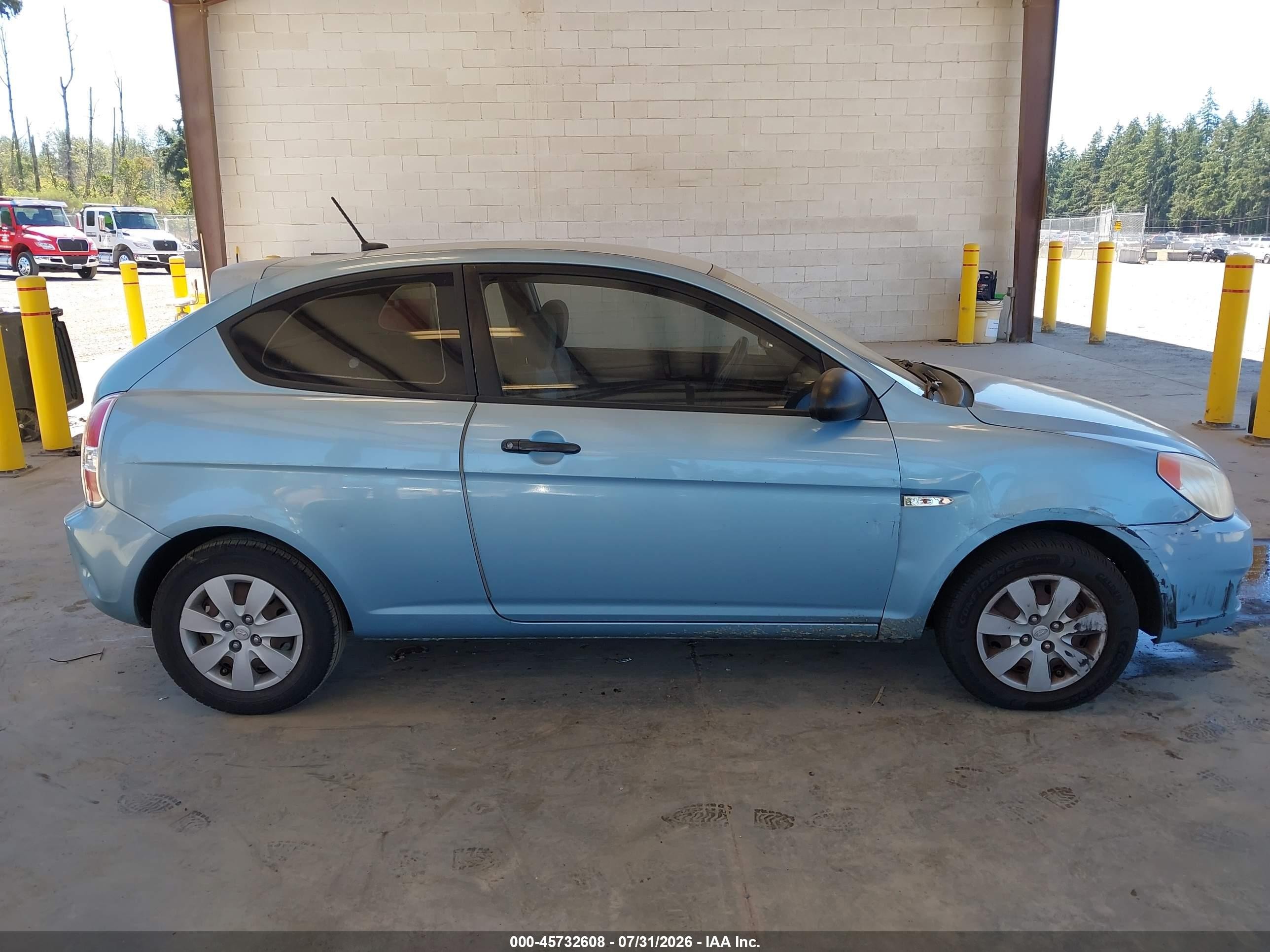 2009 Hyundai Accent Gs Blue vin: KMHCM36C69U117121