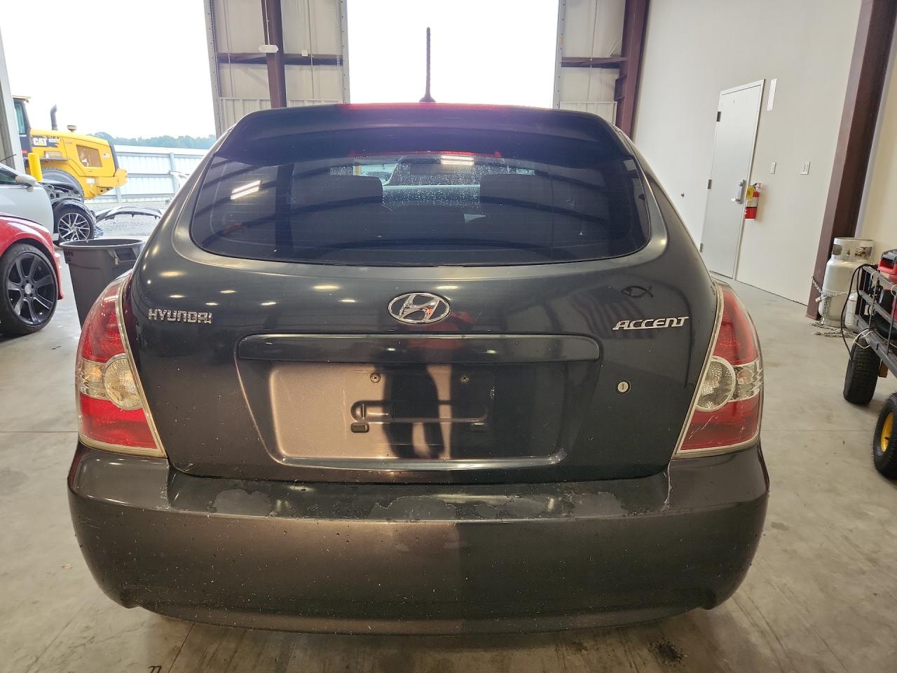 2009 Hyundai Accent Gs Gray vin: KMHCM36C69U118608