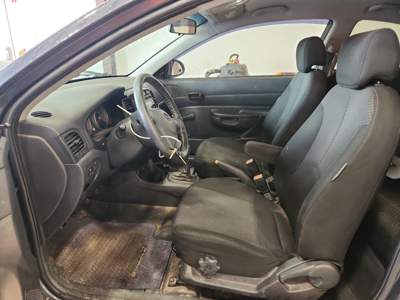 2009 Hyundai Accent Gs Gray vin: KMHCM36C69U118608