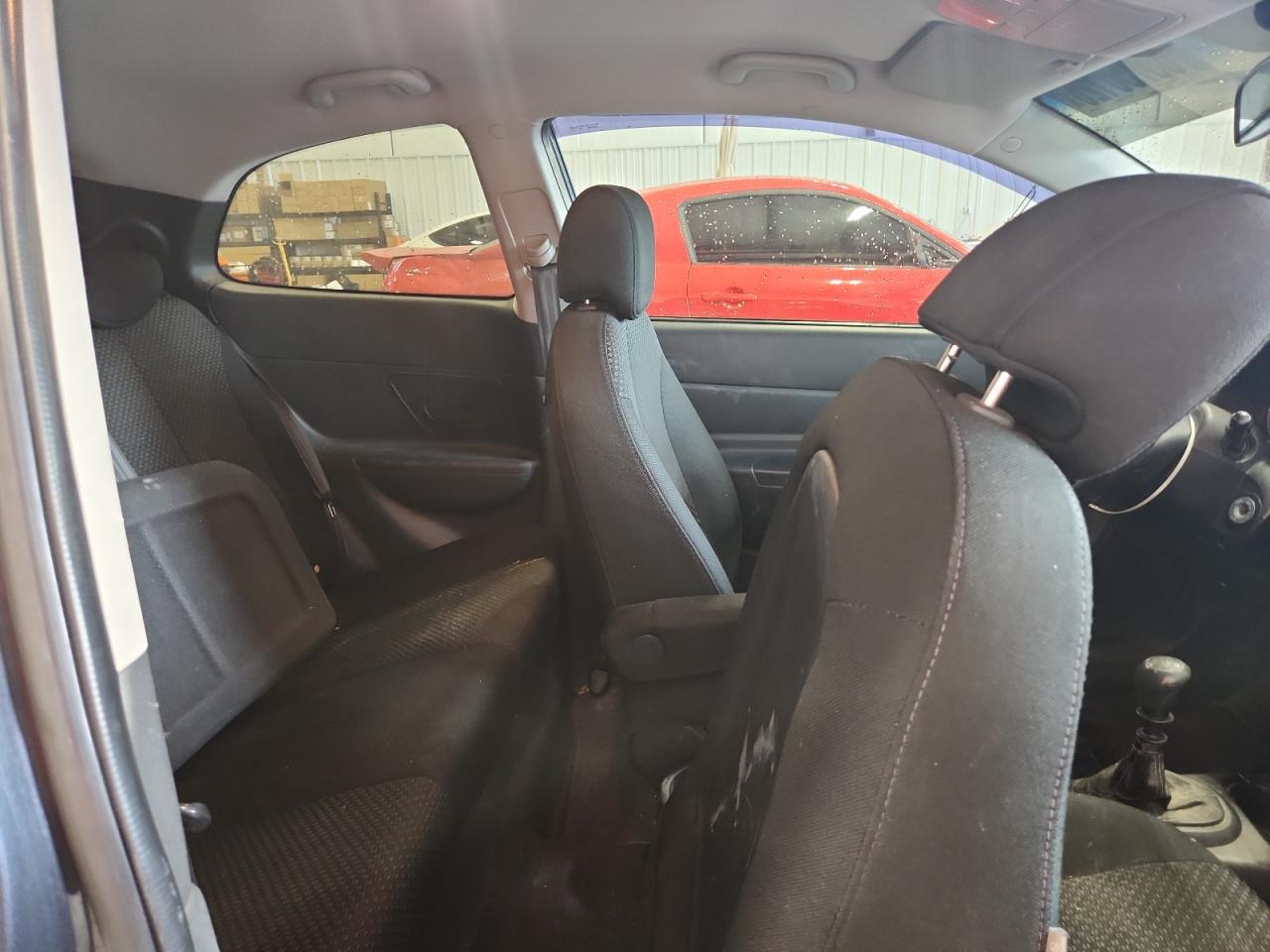 2009 Hyundai Accent Gs Gray vin: KMHCM36C69U118608