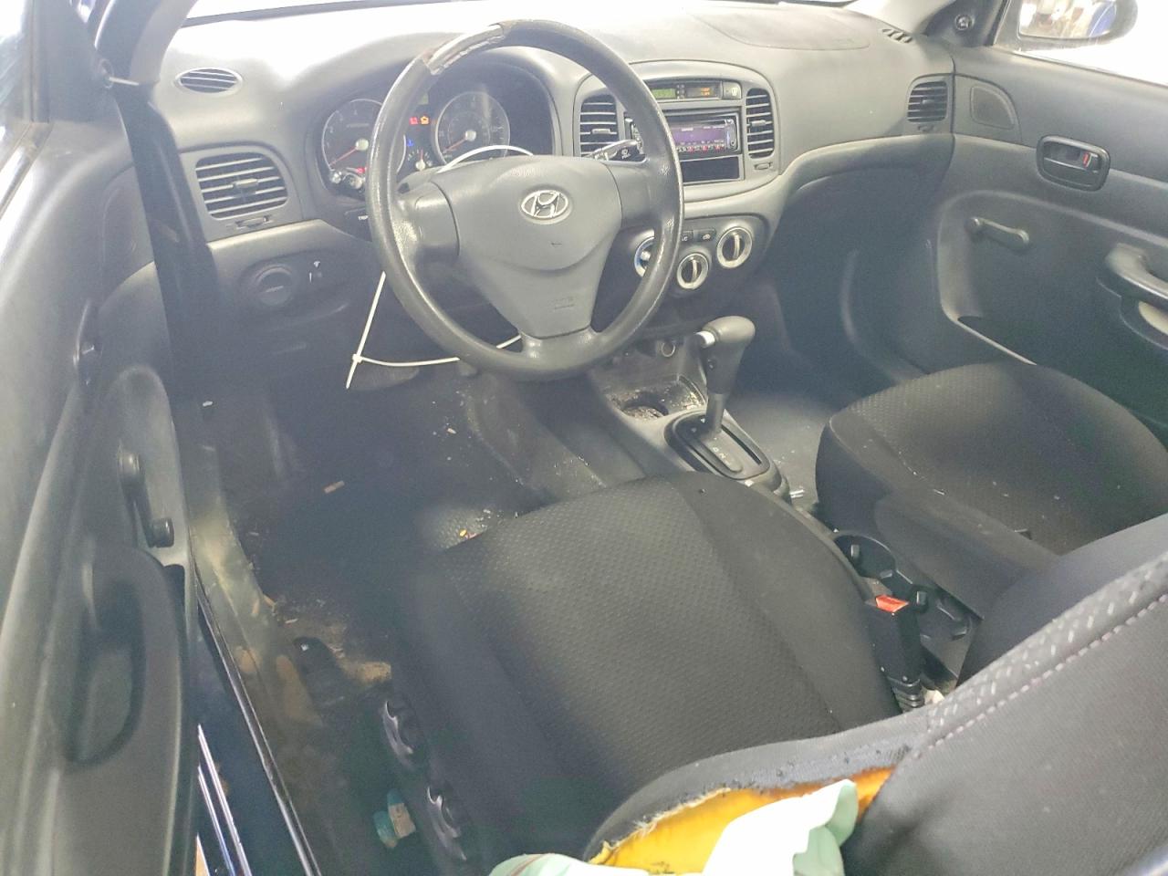 2007 Hyundai Accent Gs Blue vin: KMHCM36C77U041745