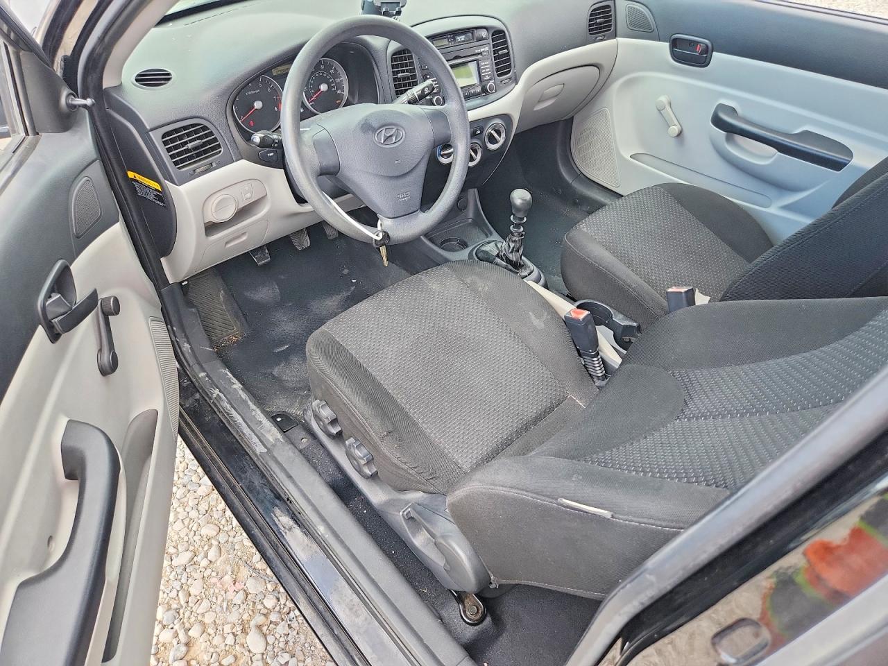 2008 Hyundai Accent Gs Black vin: KMHCM36C78U086282