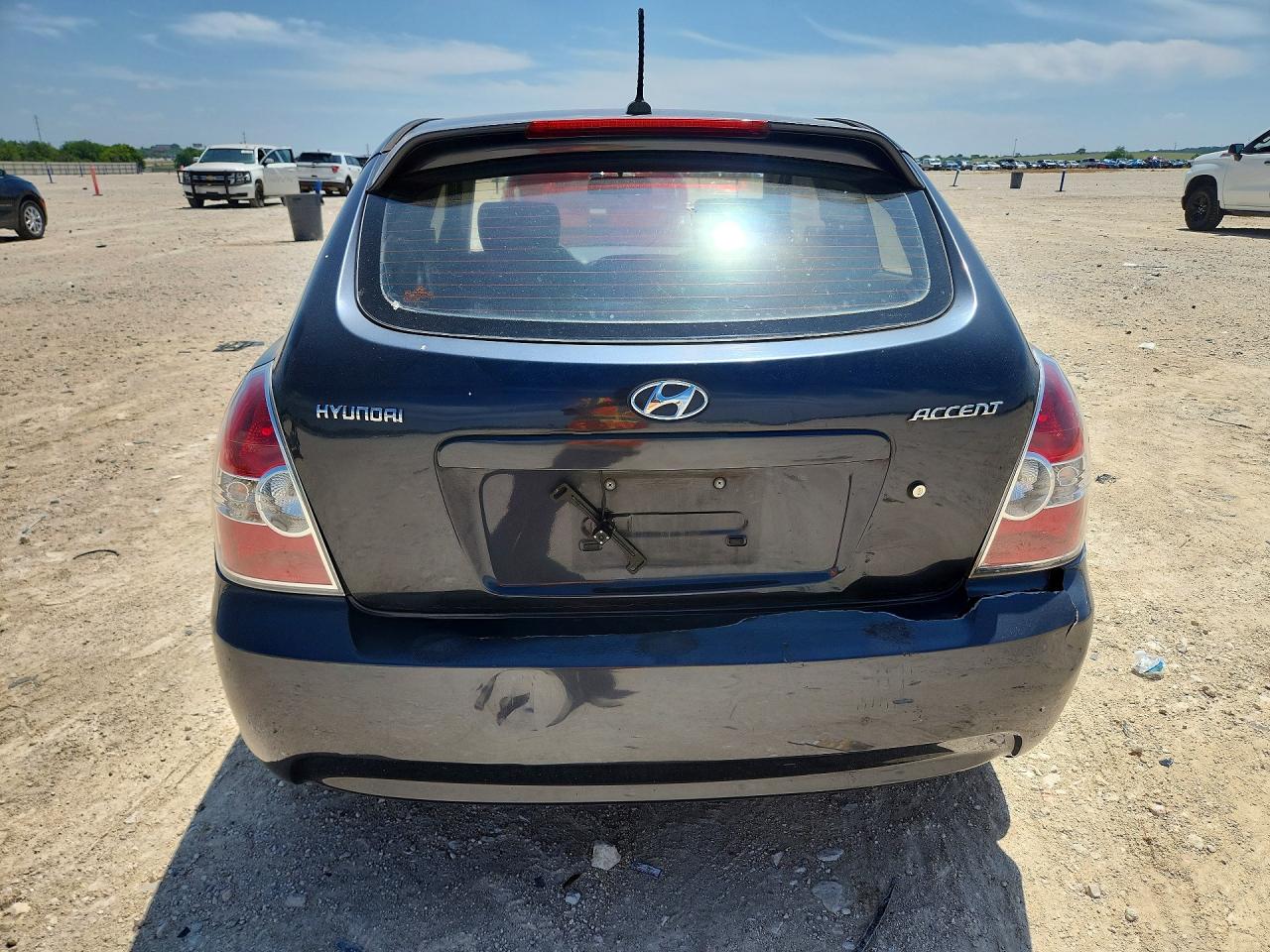 2008 Hyundai Accent Gs Blue vin: KMHCM36C78U091370