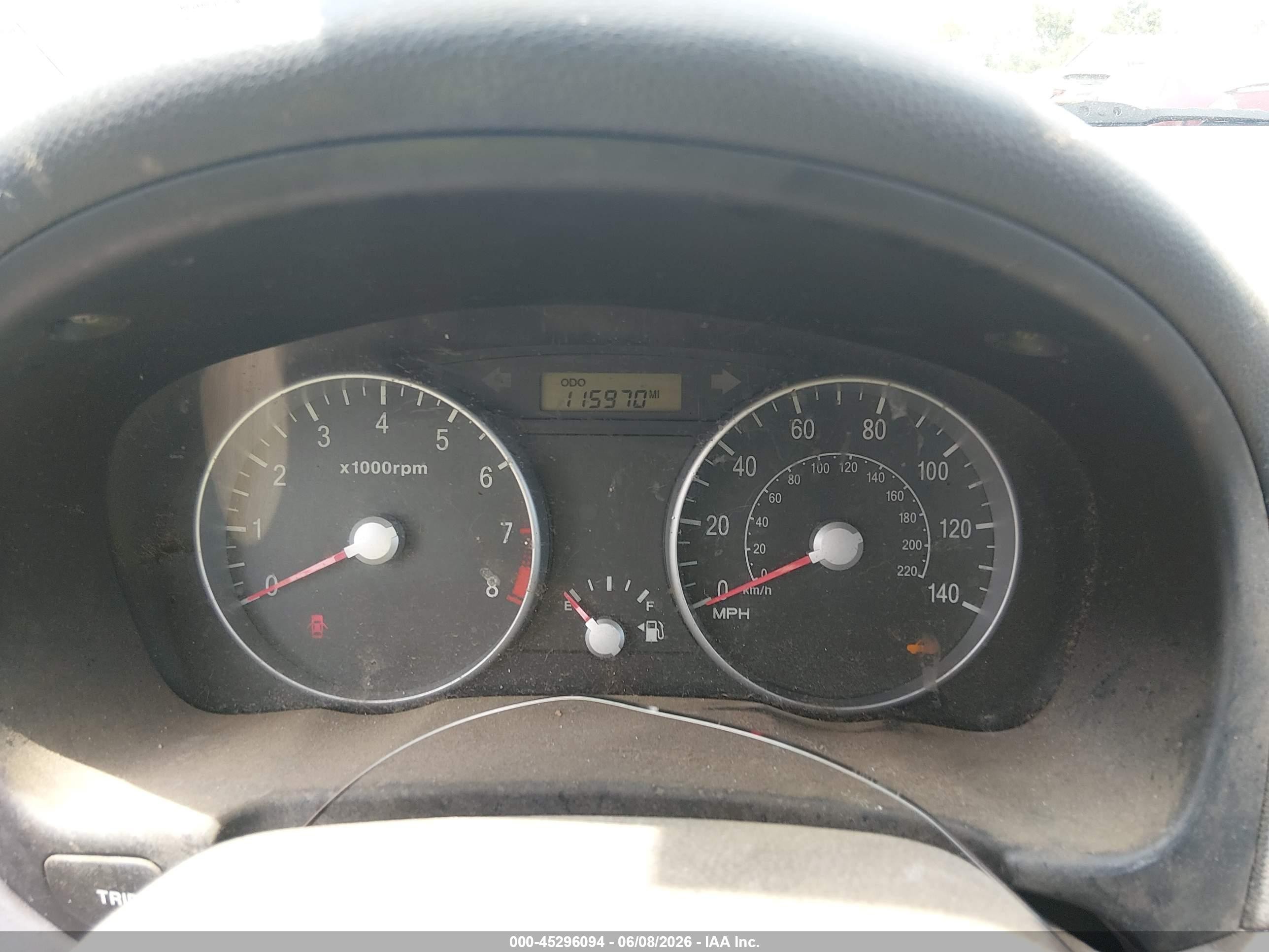 2009 Hyundai Accent Gs White vin: KMHCM36C79U119122