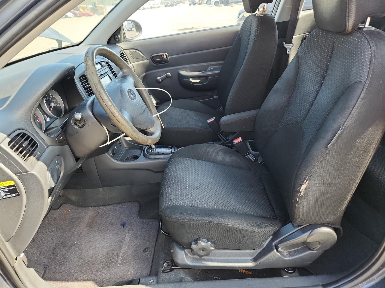 2009 Hyundai Accent Gs Gray vin: KMHCM36C79U130993