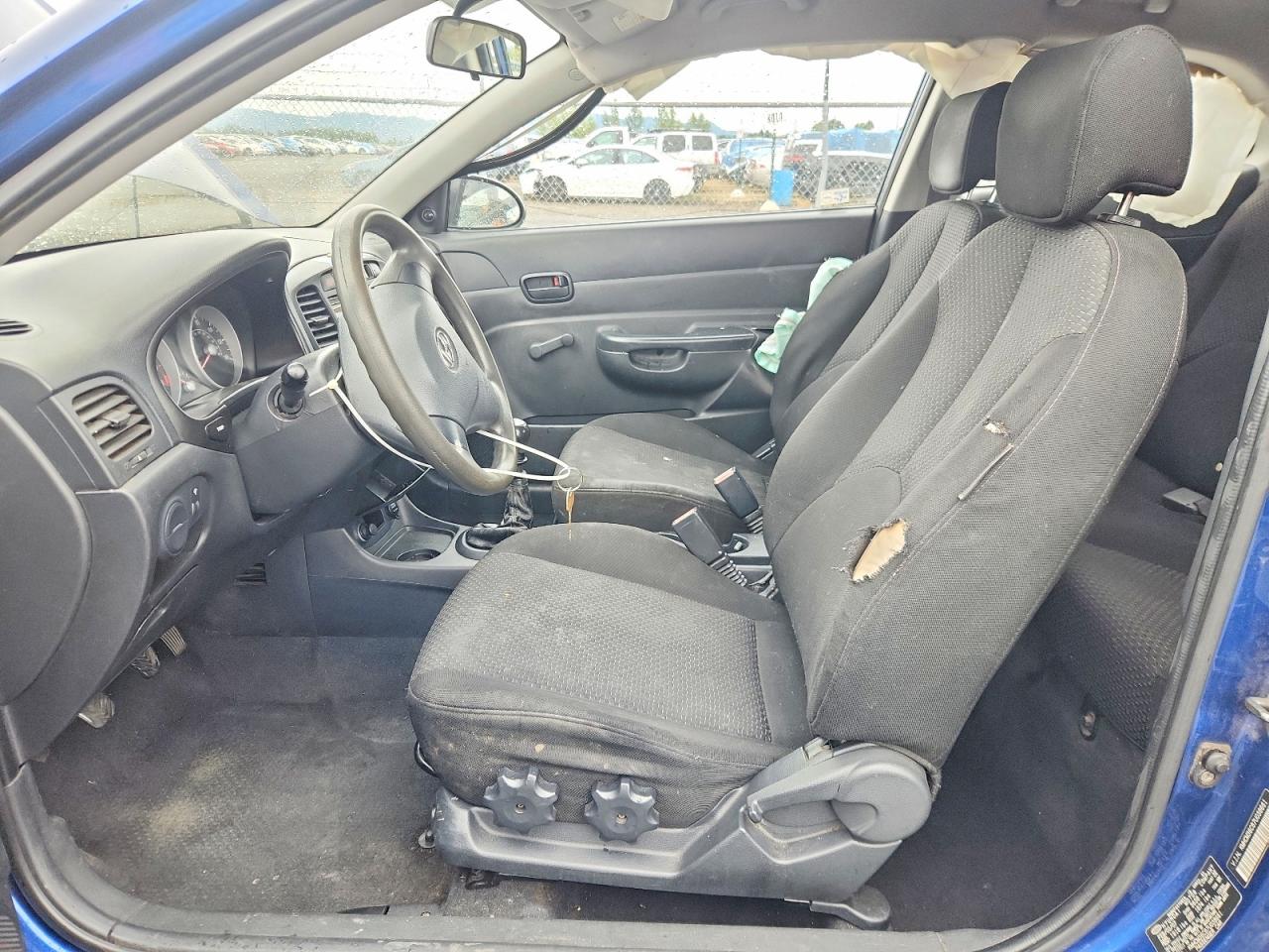 2007 Hyundai Accent Gs Blue vin: KMHCM36C87U038661