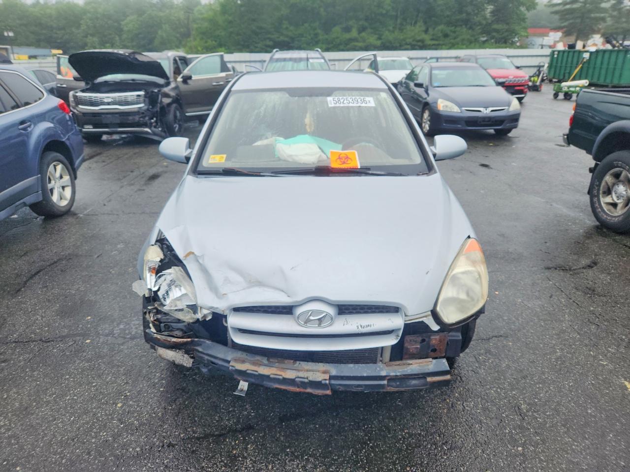 2007 Hyundai Accent Gls Automatic Silver vin: KMHCM36C87U042550