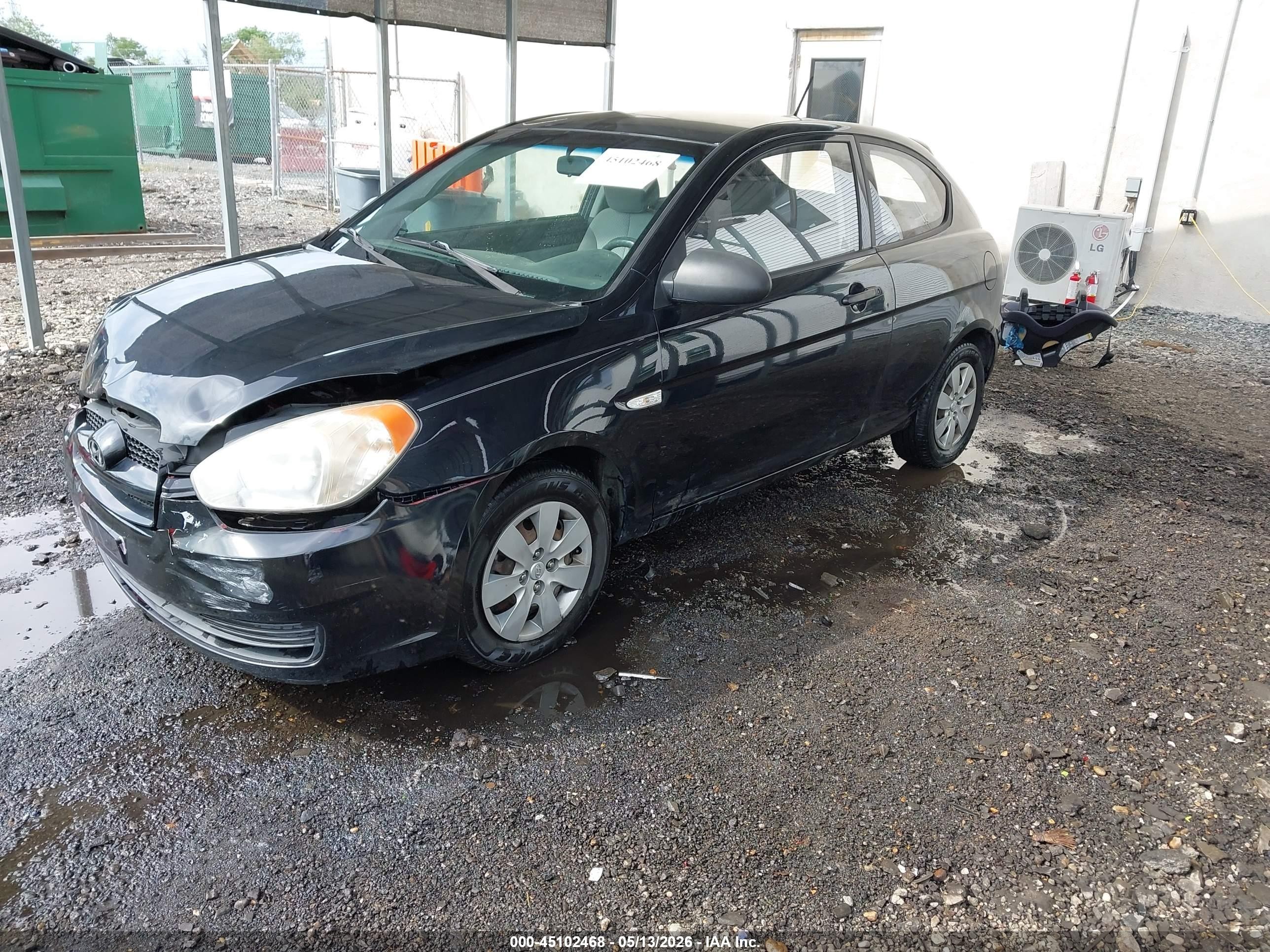 2008 Hyundai Accent Gs Black vin: KMHCM36C88U103204
