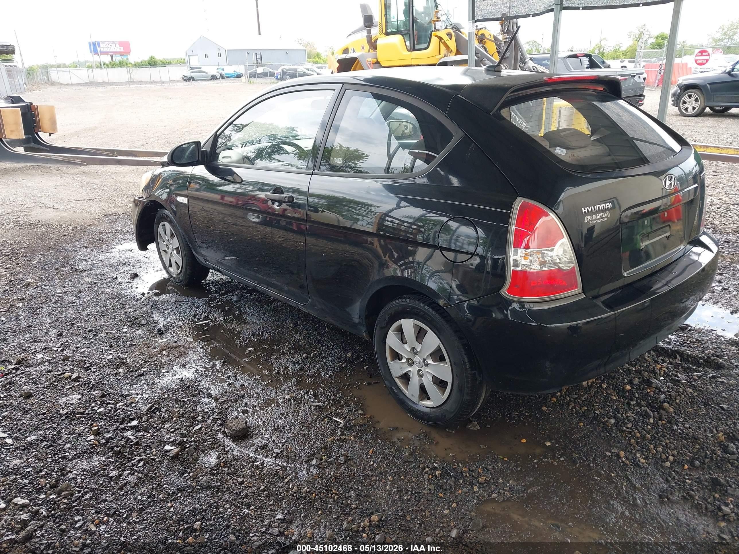 2008 Hyundai Accent Gs Black vin: KMHCM36C88U103204