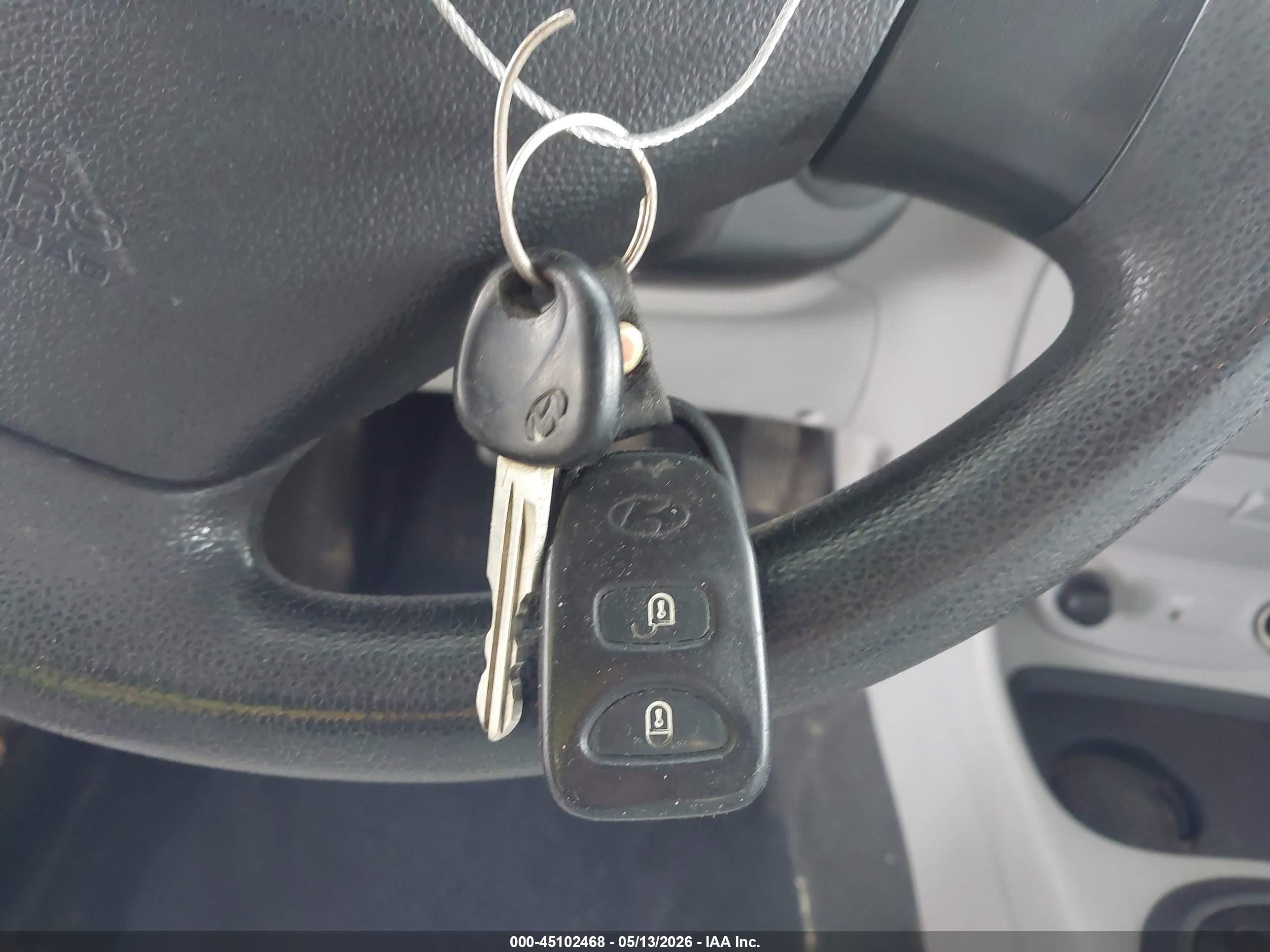 2008 Hyundai Accent Gs Black vin: KMHCM36C88U103204