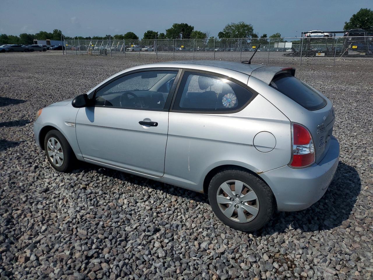 2009 Hyundai Accent Gs Silver vin: KMHCM36C89U114544