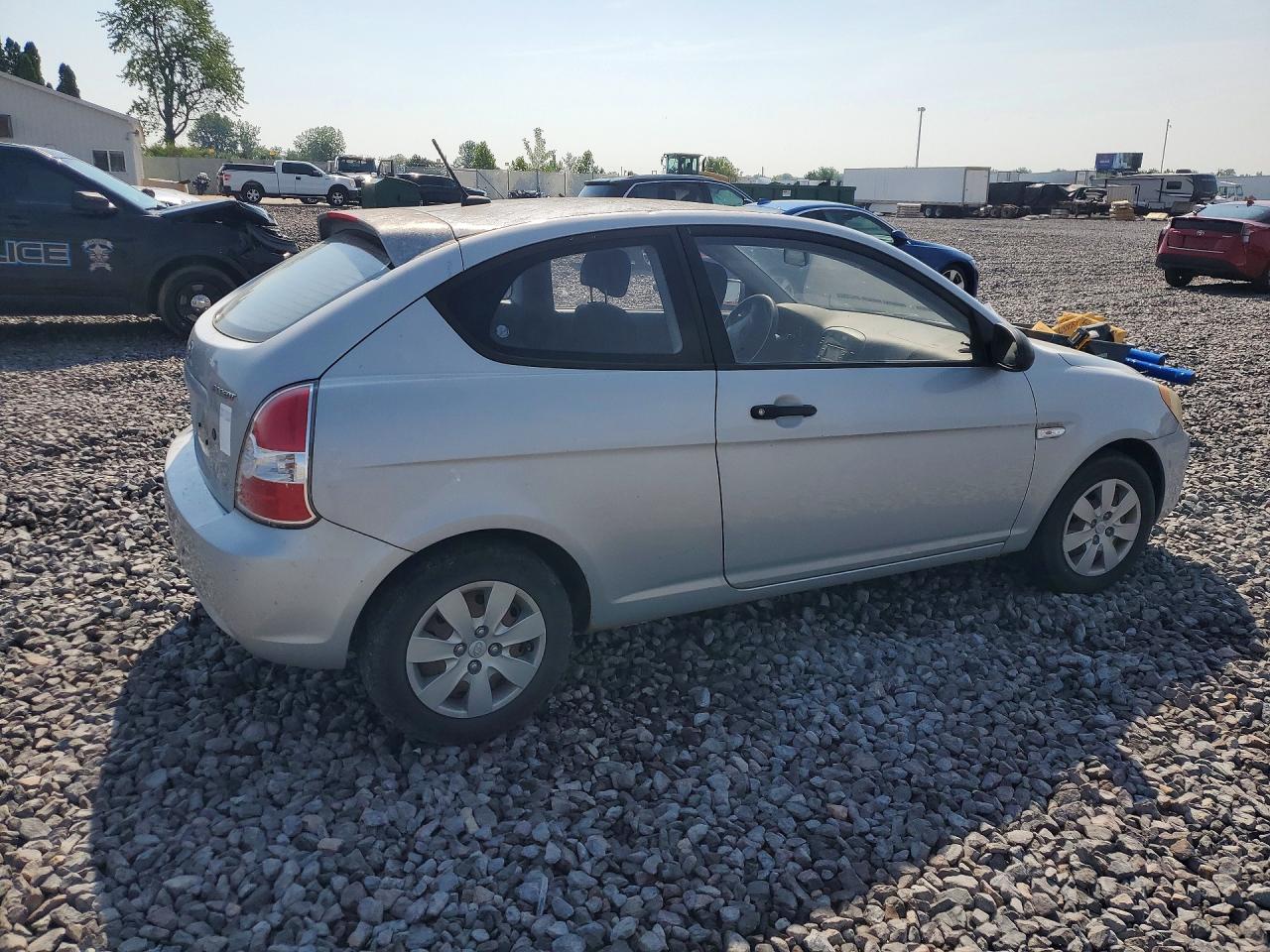 2009 Hyundai Accent Gs Silver vin: KMHCM36C89U114544