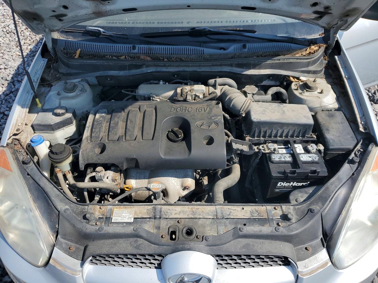 2009 Hyundai Accent Gs Silver vin: KMHCM36C89U114544
