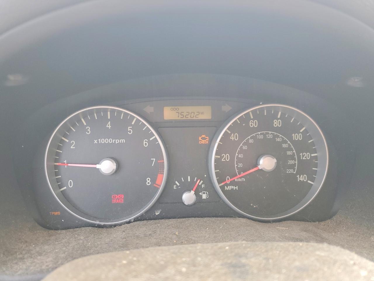 2009 Hyundai Accent Gs Silver vin: KMHCM36C89U114544