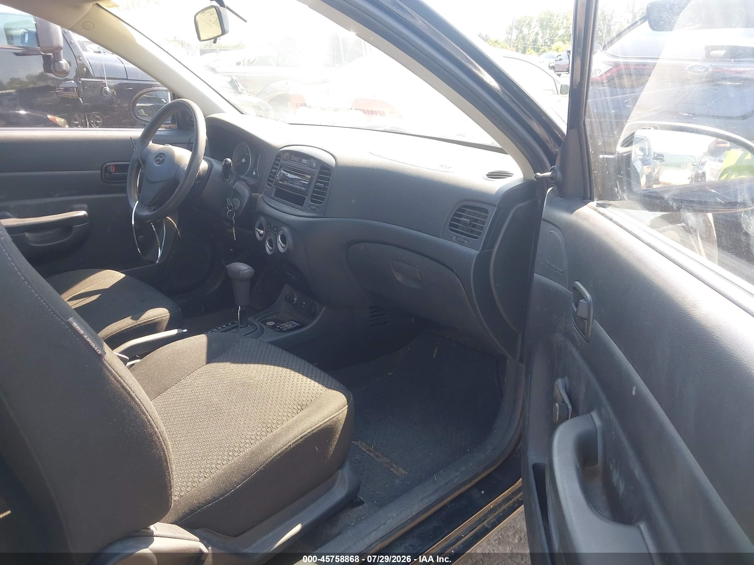 2009 Hyundai Accent Gs Black vin: KMHCM36C89U131277