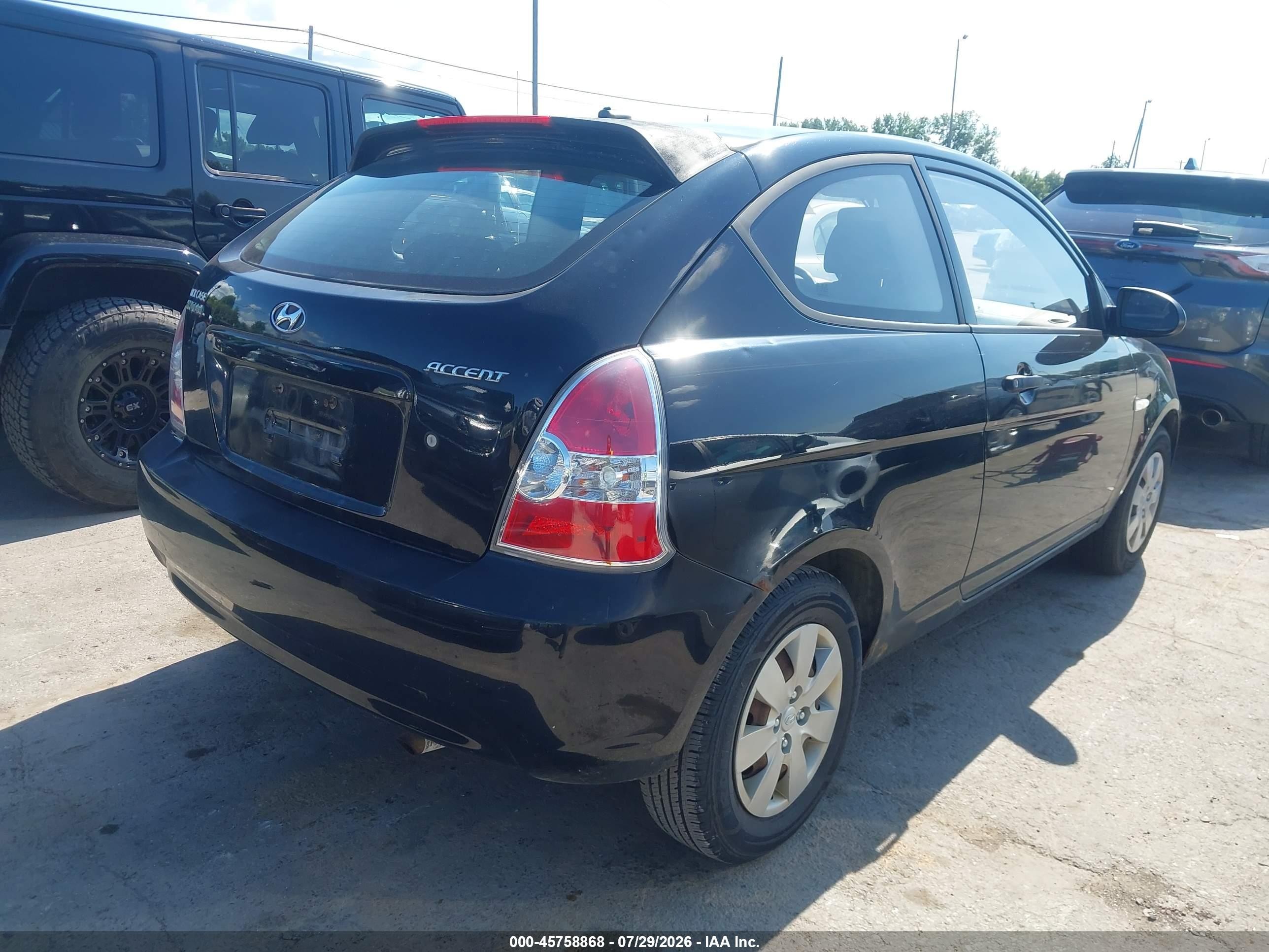 2009 Hyundai Accent Gs Black vin: KMHCM36C89U131277
