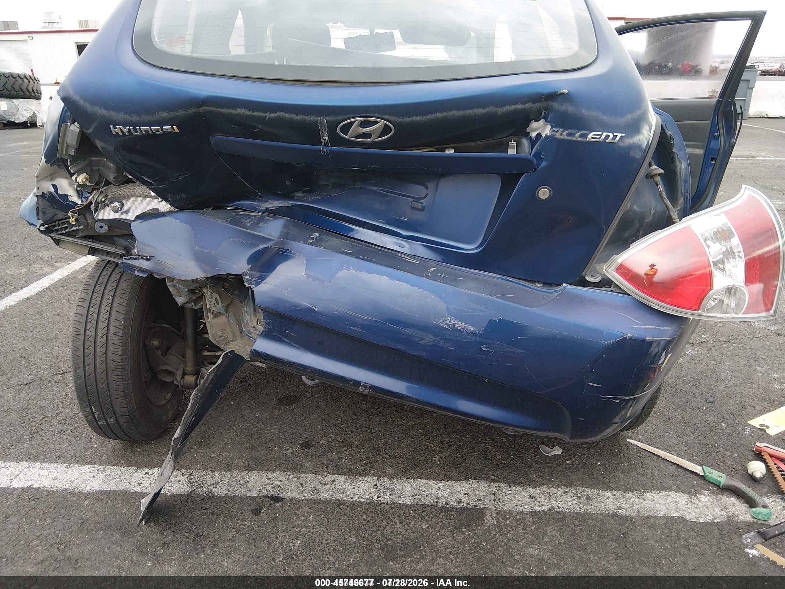2007 Hyundai Accent Gs Blue vin: KMHCM36C97U016636