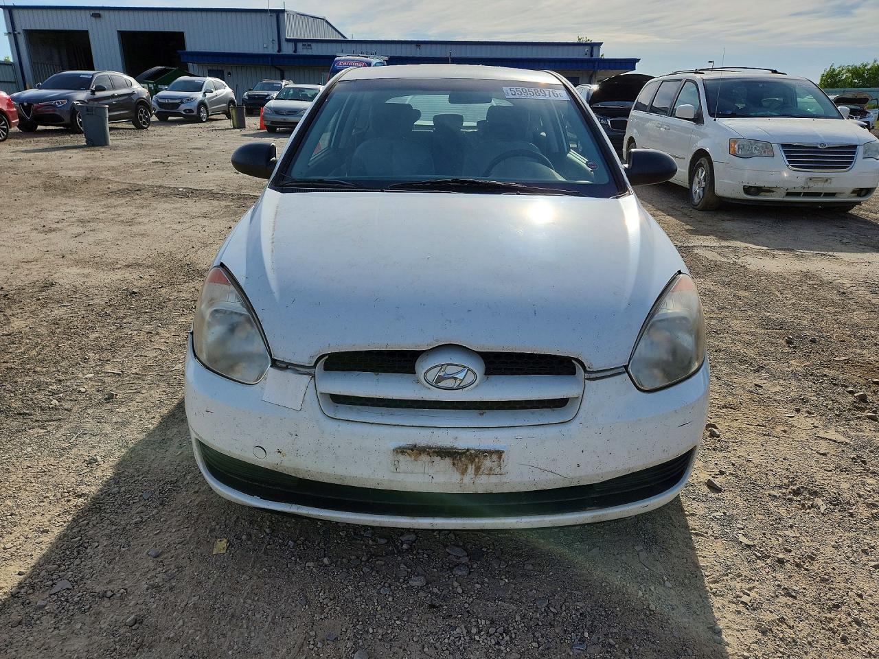 2007 Hyundai Accent Gs White vin: KMHCM36C97U036272