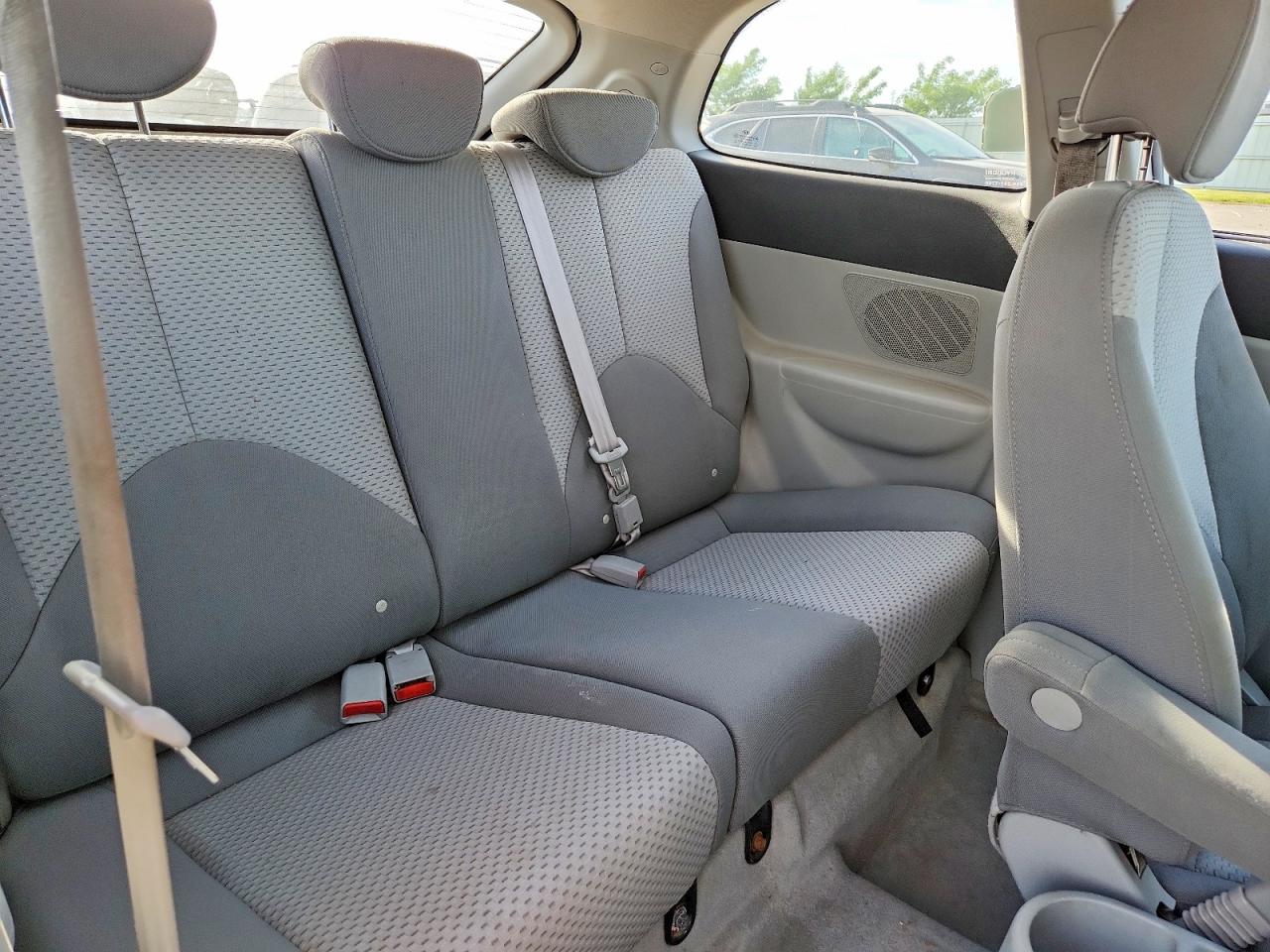 2007 Hyundai Accent Gs White vin: KMHCM36C97U036272