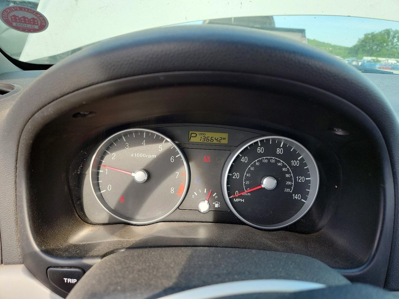2007 Hyundai Accent Gs White vin: KMHCM36C97U036272