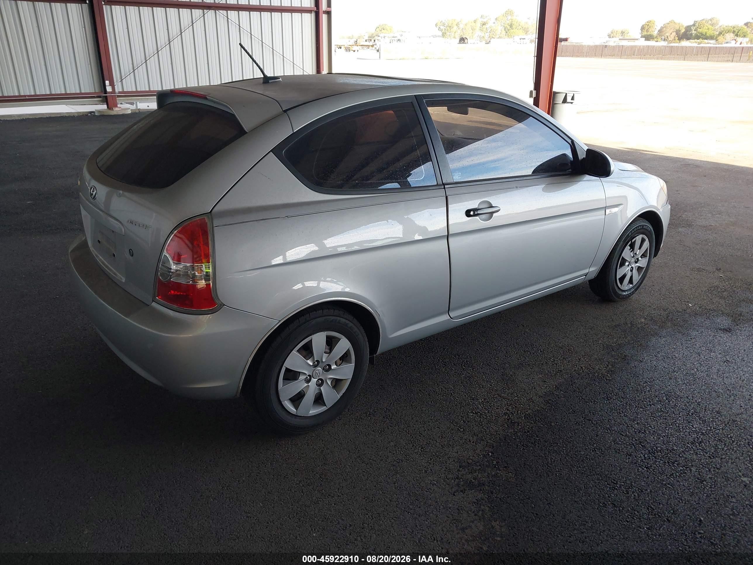 2008 Hyundai Accent Gs Gray vin: KMHCM36C98U079642