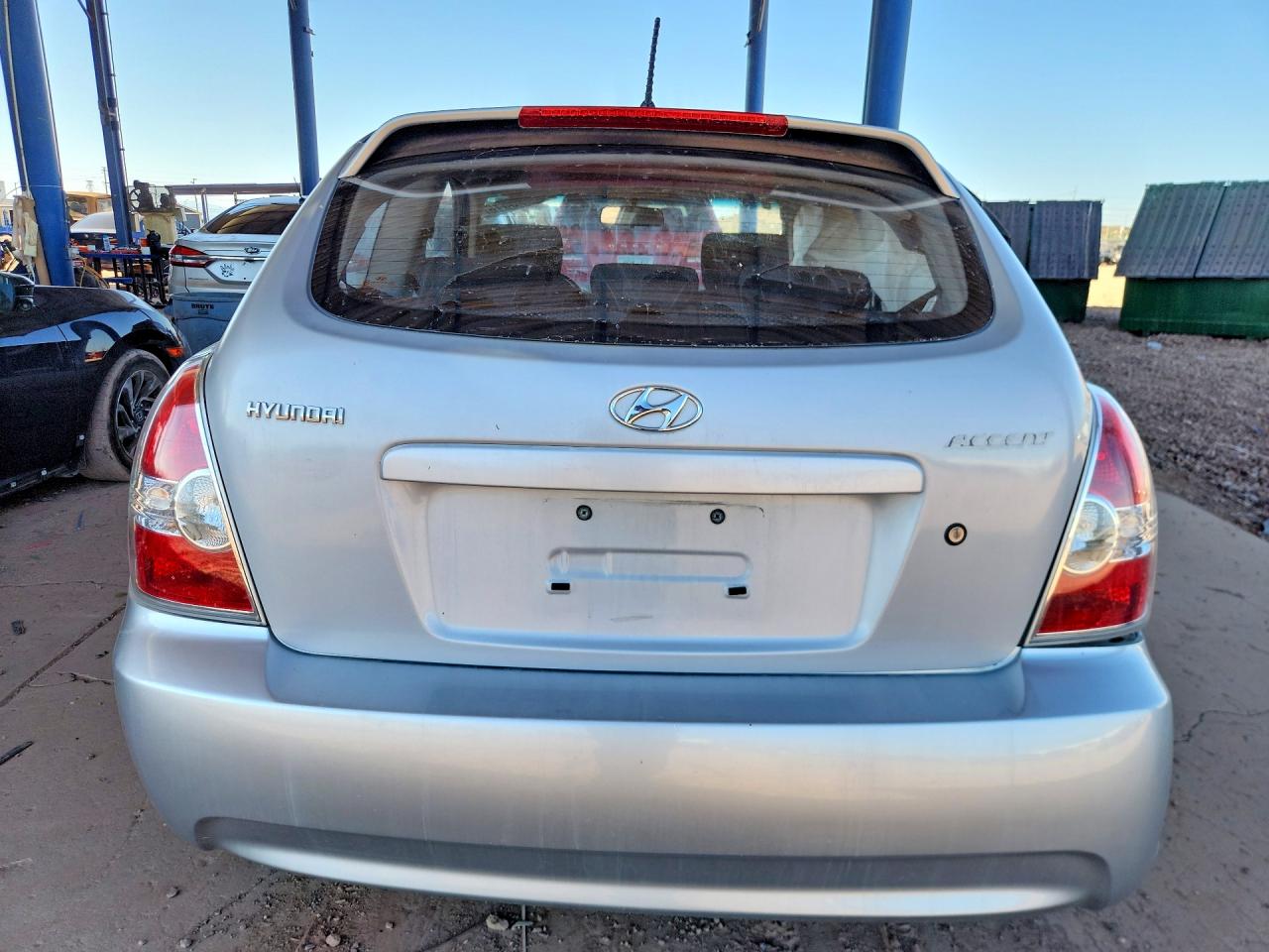 2007 Hyundai Accent Gs Silver vin: KMHCM36CX7U032151