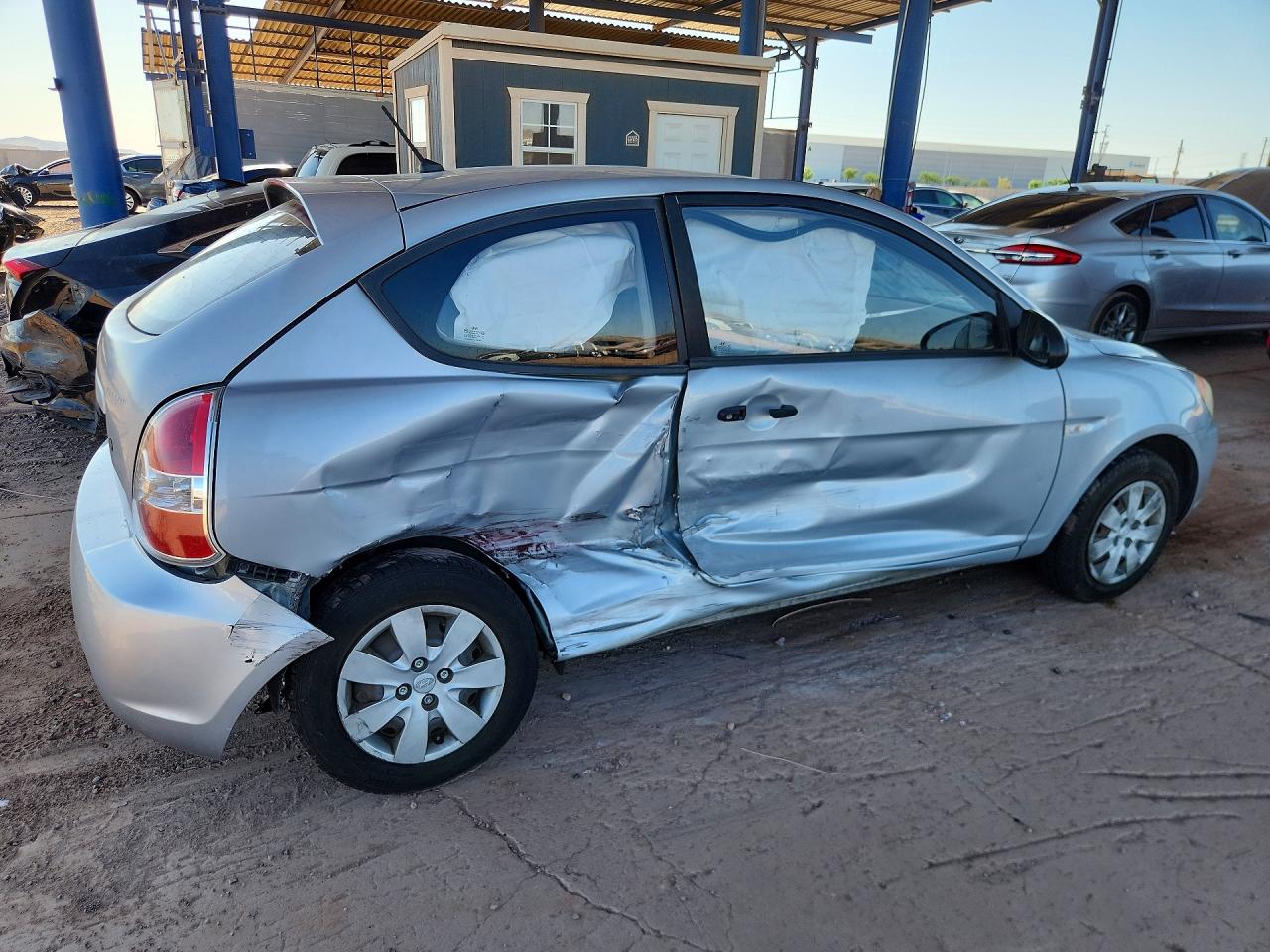 2007 Hyundai Accent Gs Silver vin: KMHCM36CX7U032151