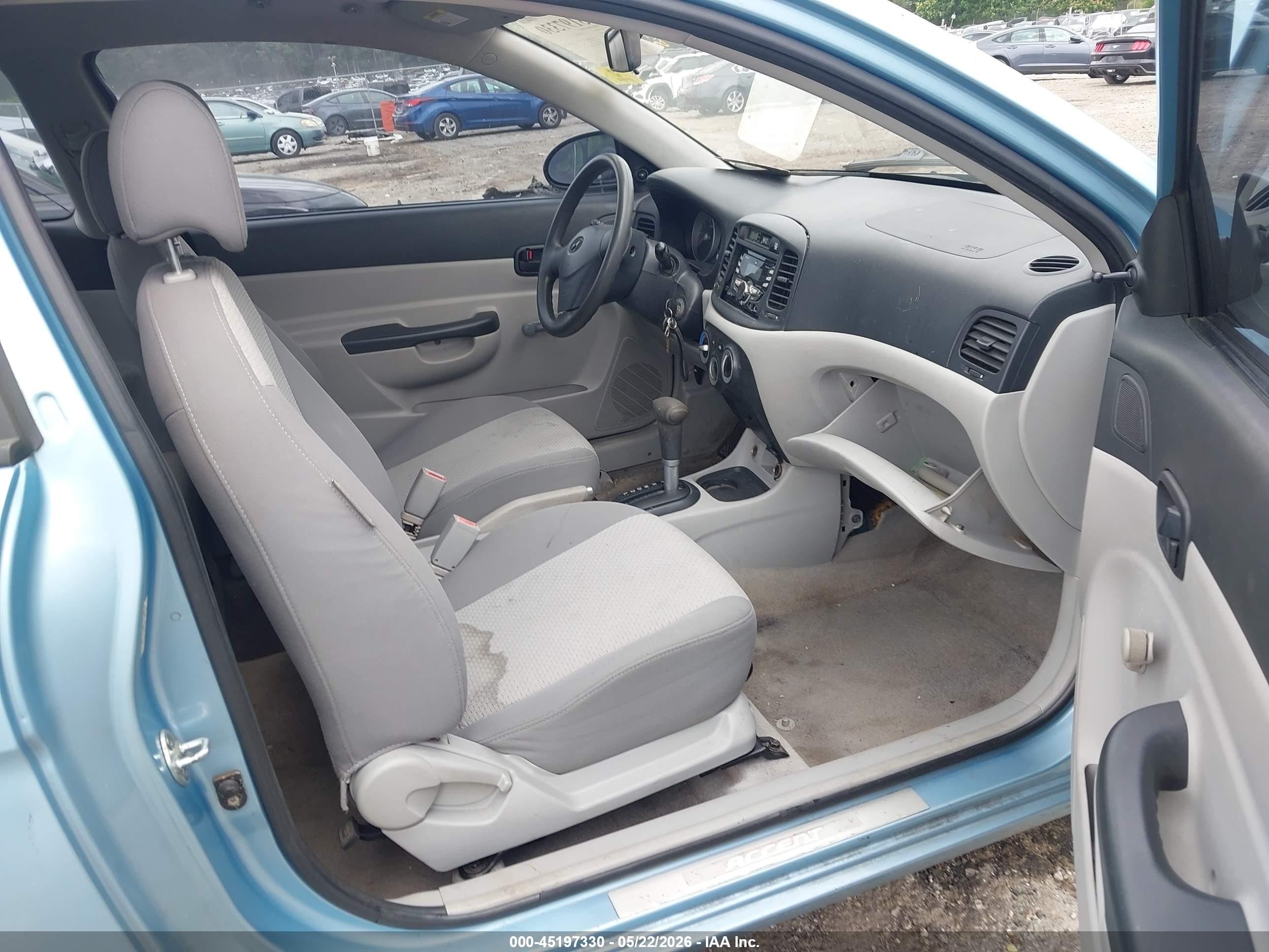 2008 Hyundai Accent Gs Blue vin: KMHCM36CX8U057343