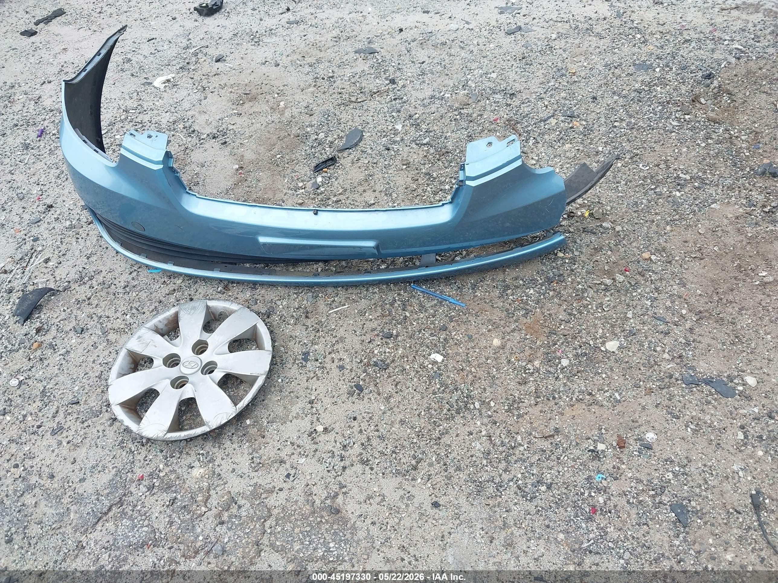 2008 Hyundai Accent Gs Blue vin: KMHCM36CX8U057343
