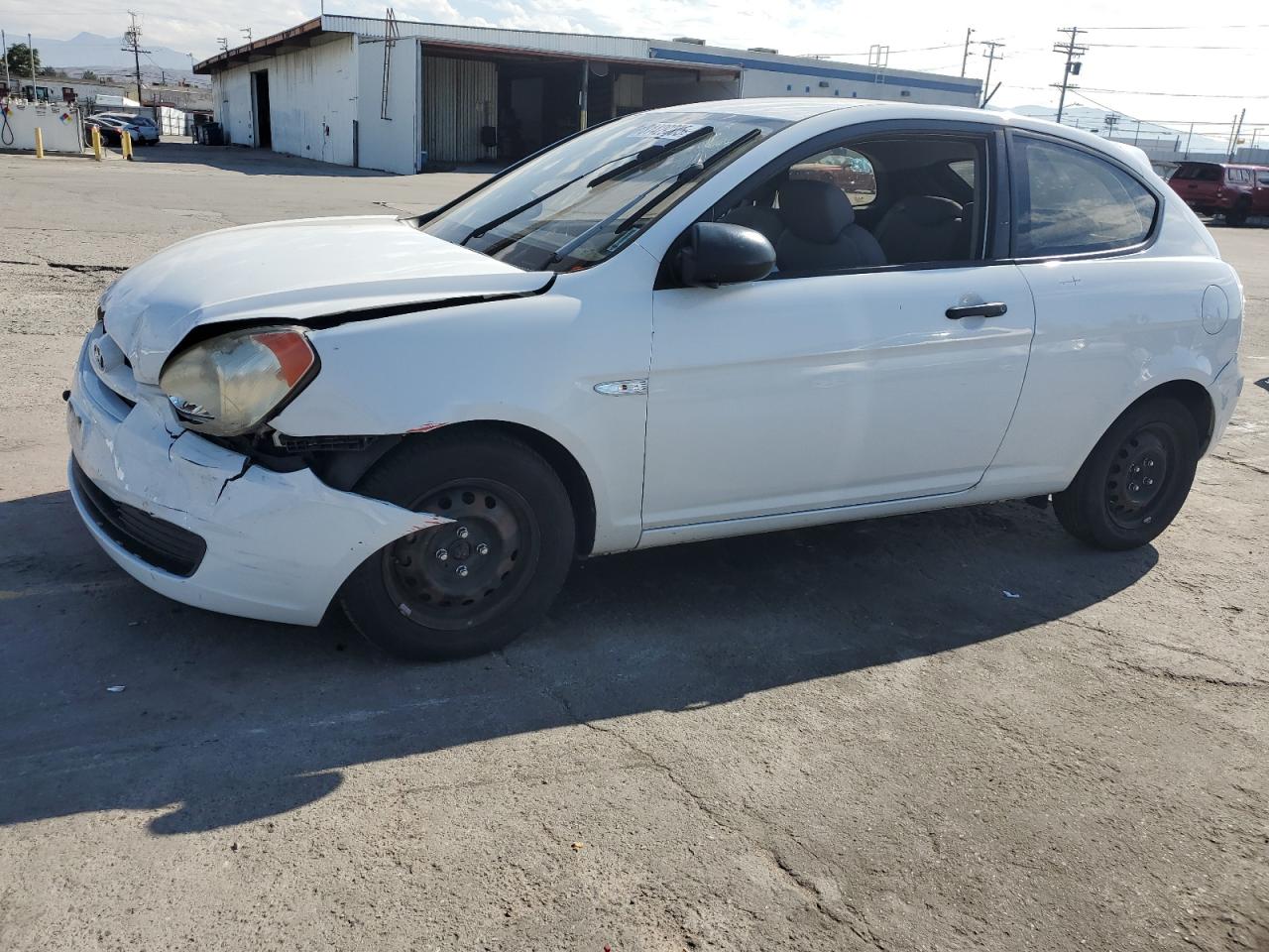 KMHCM36CX8U074563
