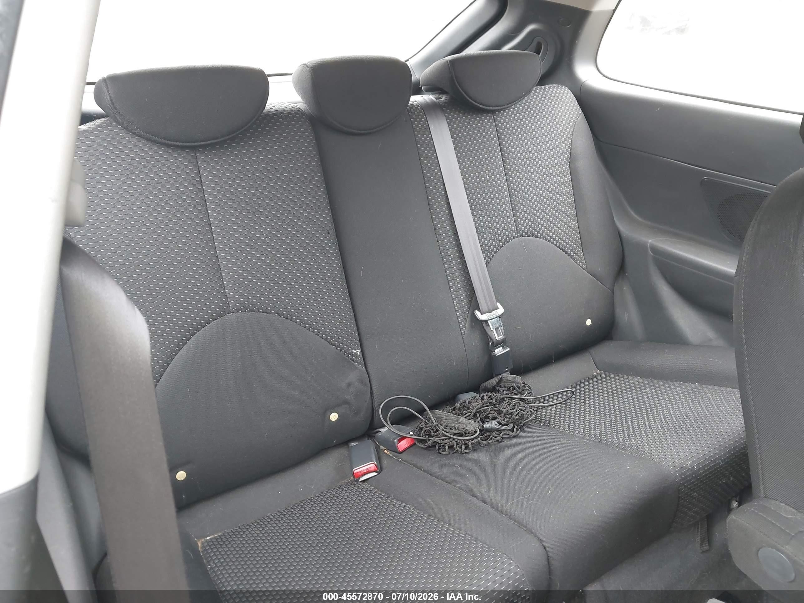 2008 Hyundai Accent Gs Yellow vin: KMHCM36CX8U078452