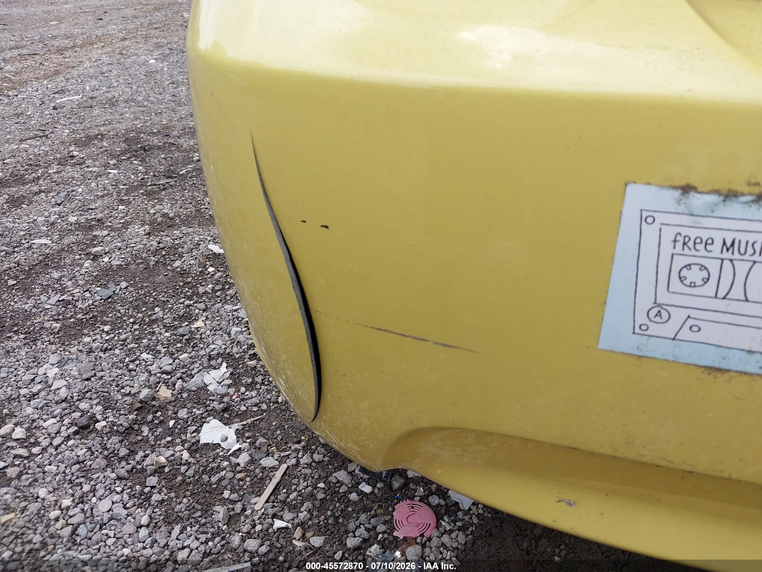2008 Hyundai Accent Gs Yellow vin: KMHCM36CX8U078452