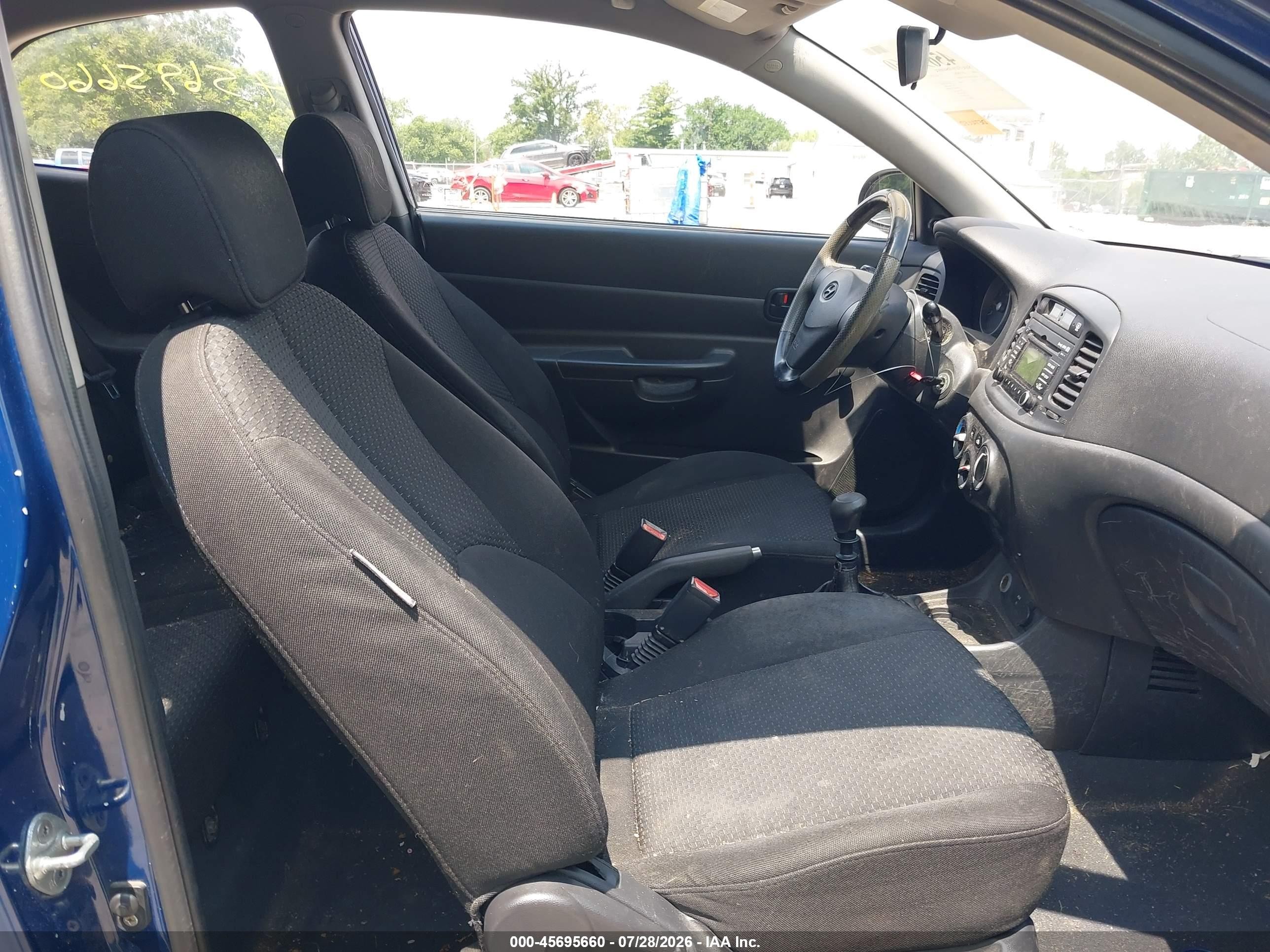 2008 Hyundai Accent Gs Blue vin: KMHCM36CX8U082890