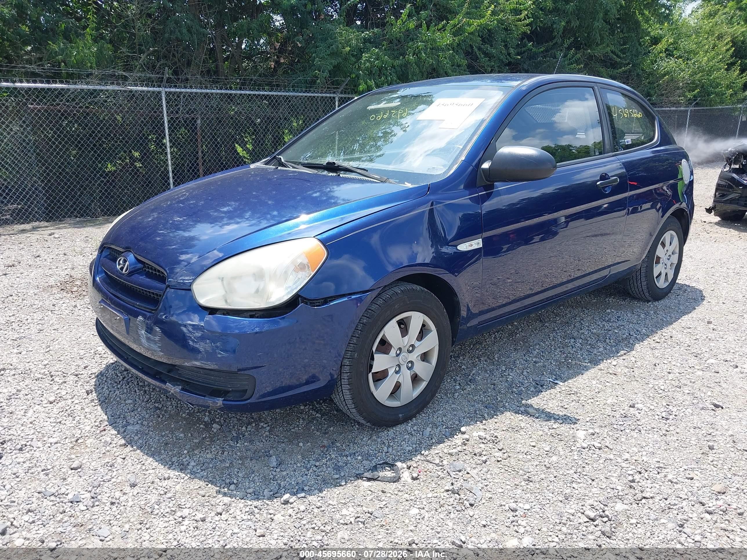 2008 Hyundai Accent Gs Blue vin: KMHCM36CX8U082890
