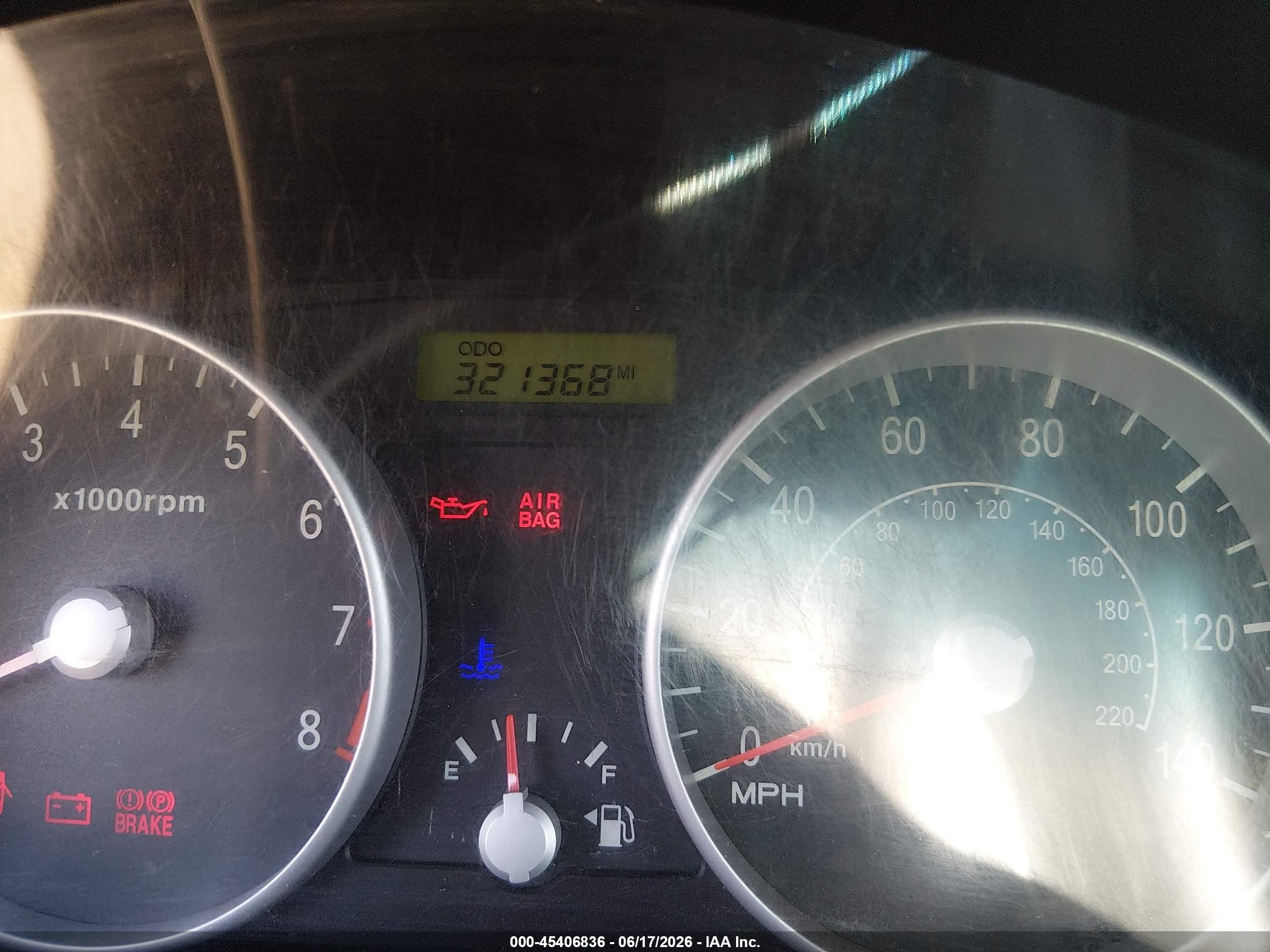 2008 Hyundai Accent Gs White vin: KMHCM36CX8U100689
