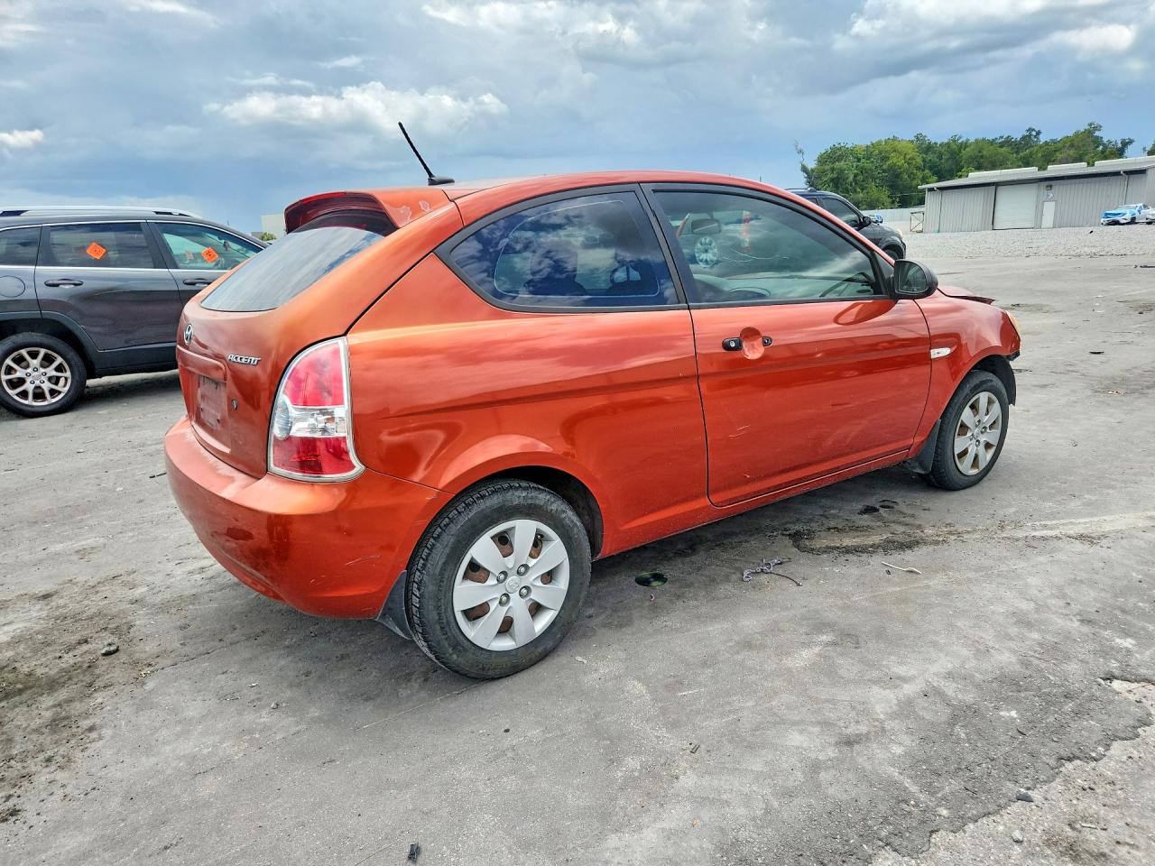2008 Hyundai Accent Gs Orange vin: KMHCM36CX8U104516